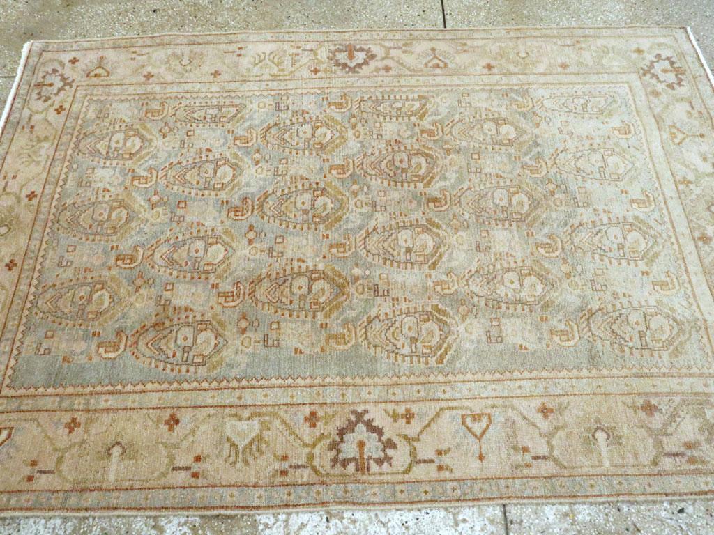 Tappeto d'accento persiano Malayer dei primi del Novecento In condizioni ottime in vendita a New York, NY