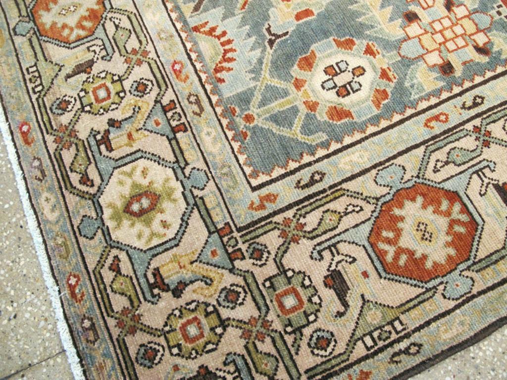 Early 20th Century Persian Malayer Accent Rug im Zustand „Hervorragend“ im Angebot in New York, NY