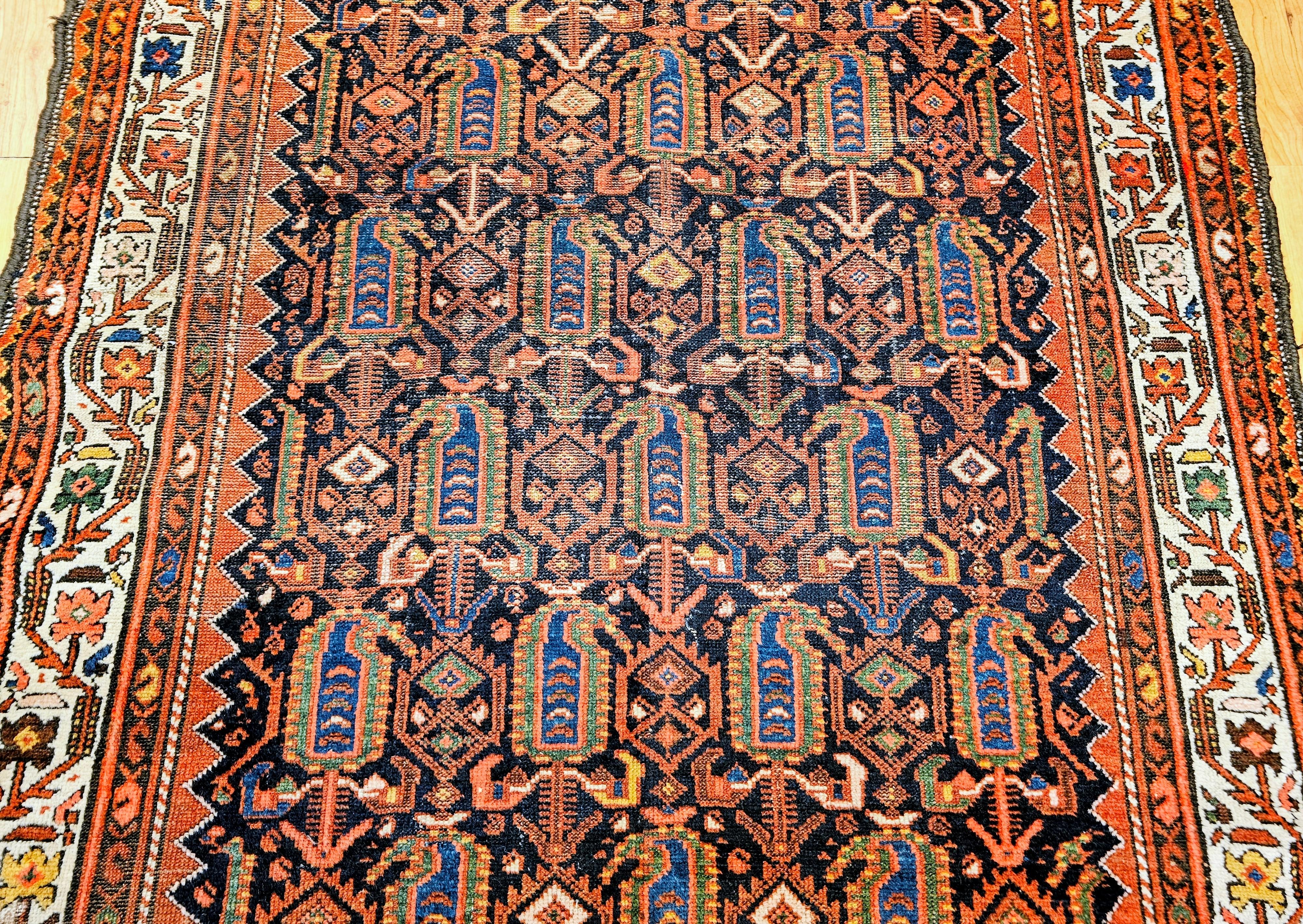 Tintura vegetale Tappeto persiano Malayer dell'inizio del XX secolo con motivo Paisley all-over in blu. in vendita