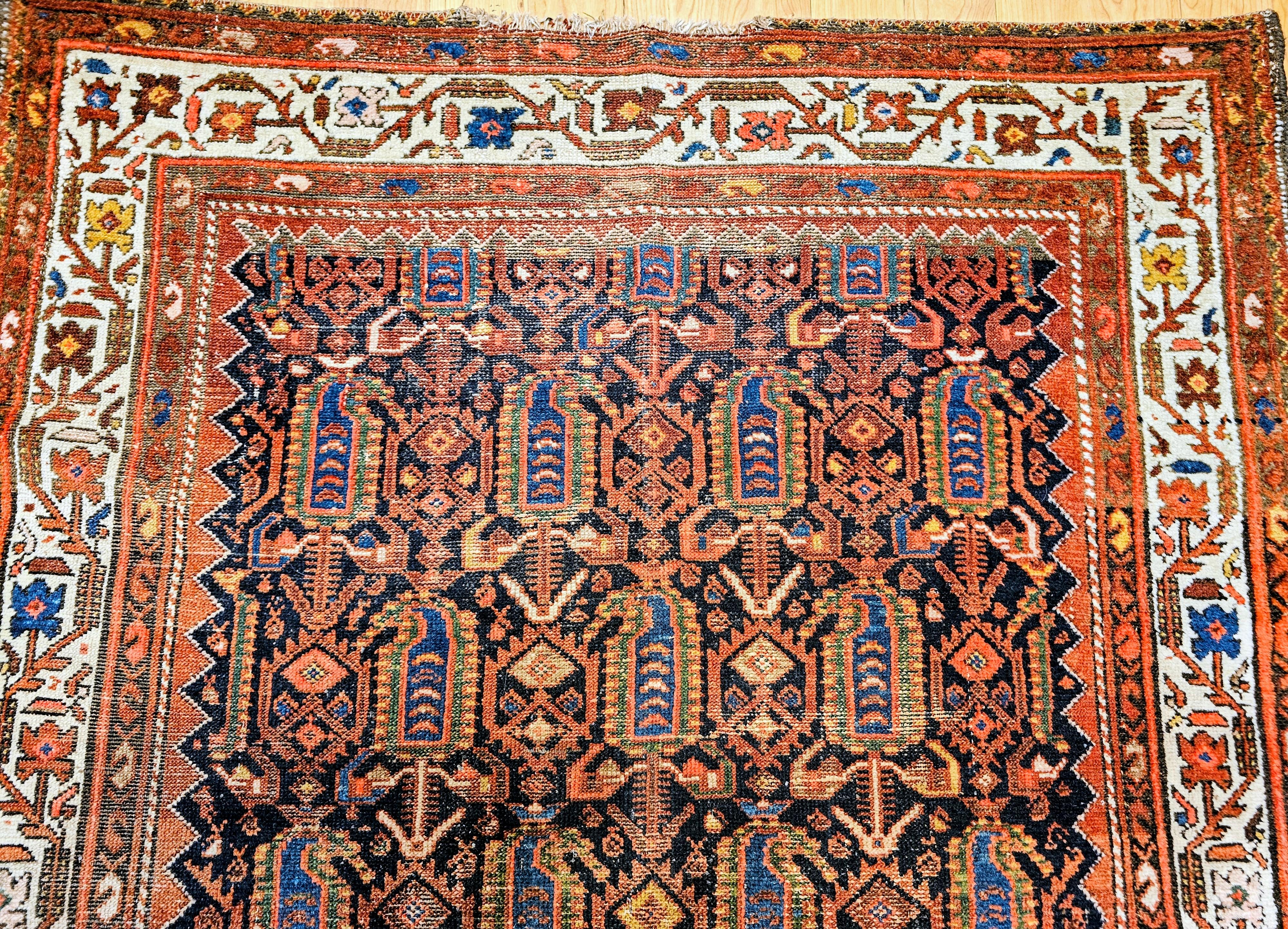 Tappeto persiano Malayer dell'inizio del XX secolo con motivo Paisley all-over in blu. In condizioni buone in vendita a Barrington, IL