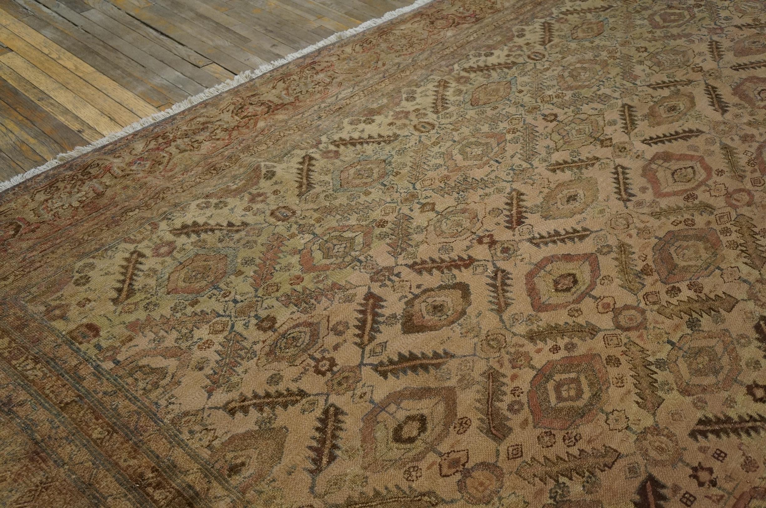 Early 20th Century Persian Malayer Carpet ( 12' X 13'6'' - 366 x 412 ) (Wolle) im Angebot