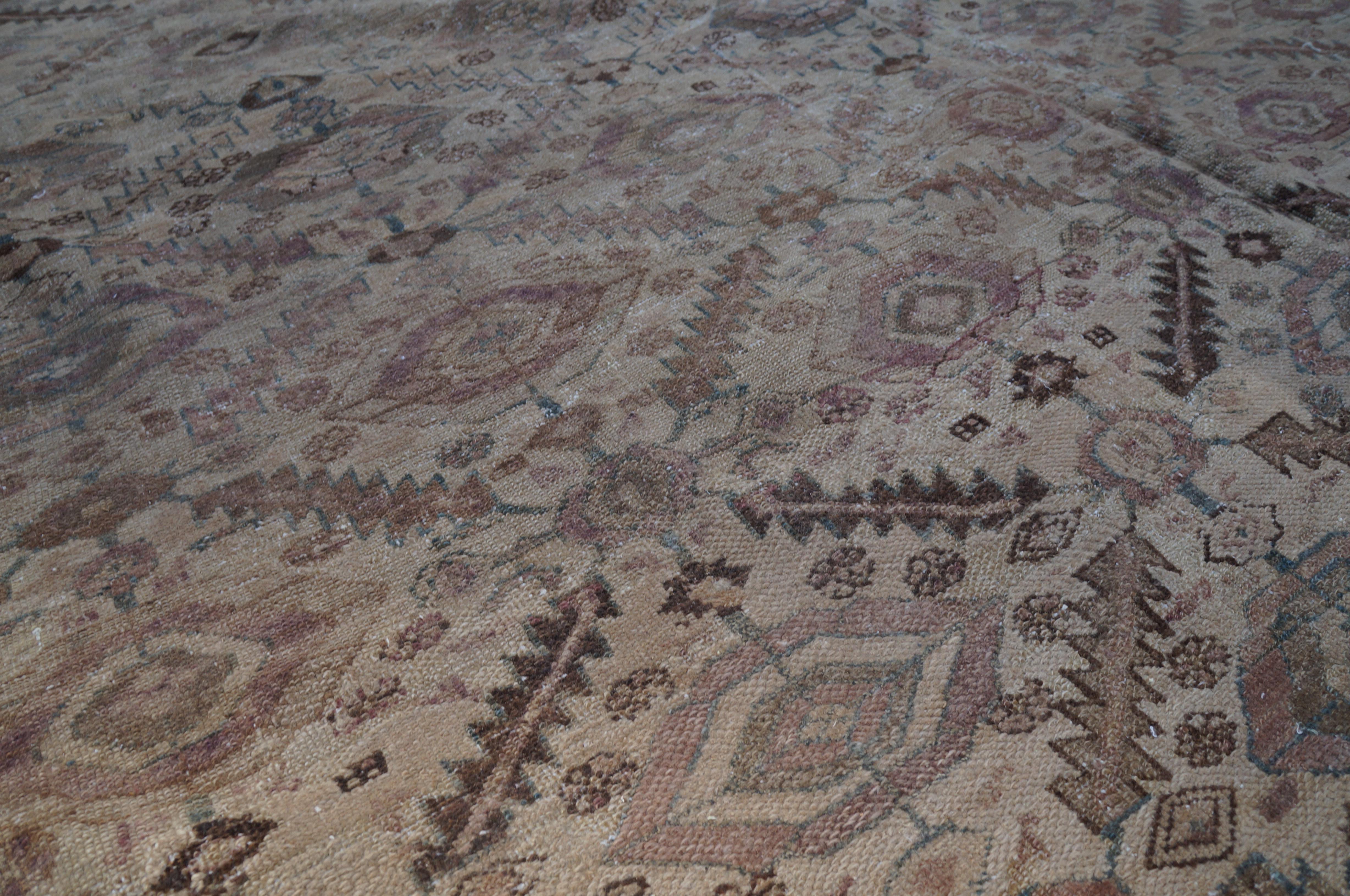 Early 20th Century Persian Malayer Carpet ( 12' X 13'6'' - 366 x 412 ) For Sale 5