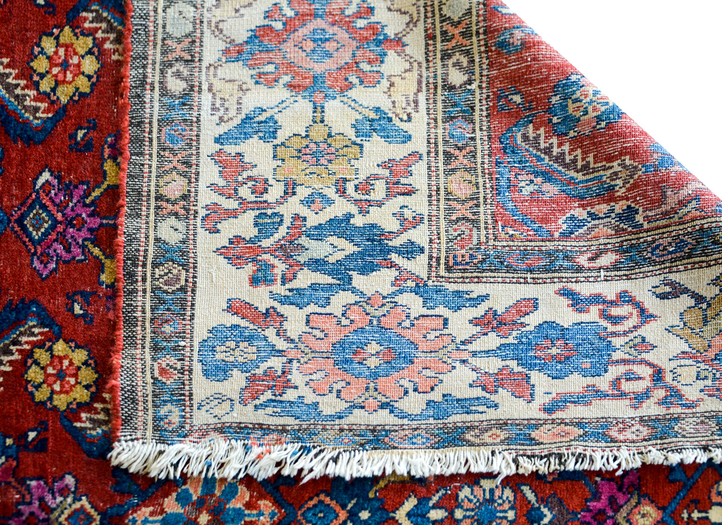 Early 20th Century Persian Malayer Rug For Sale 6