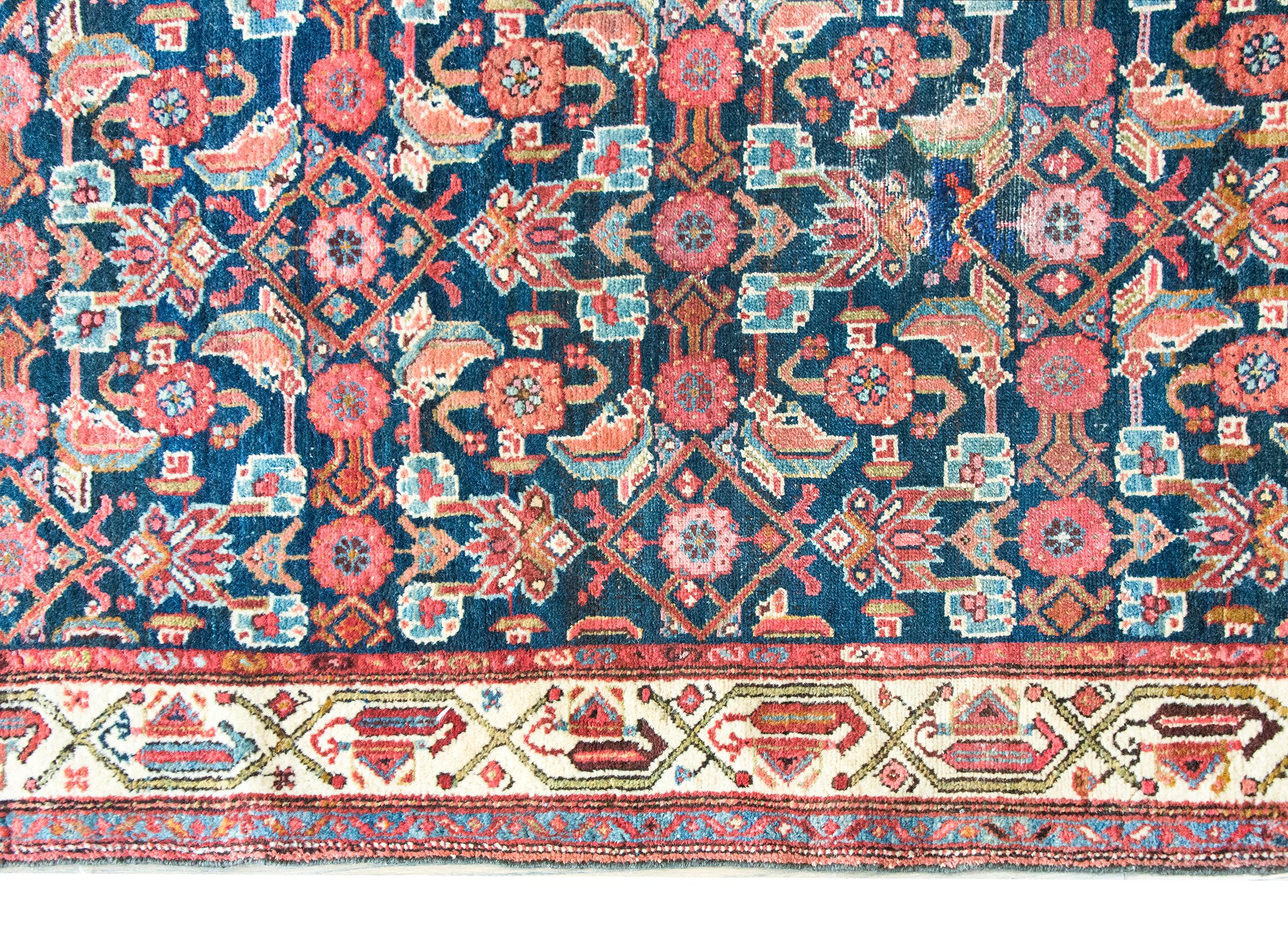 Alfombra persa Malayer de principios del siglo XX Anudado a mano en venta