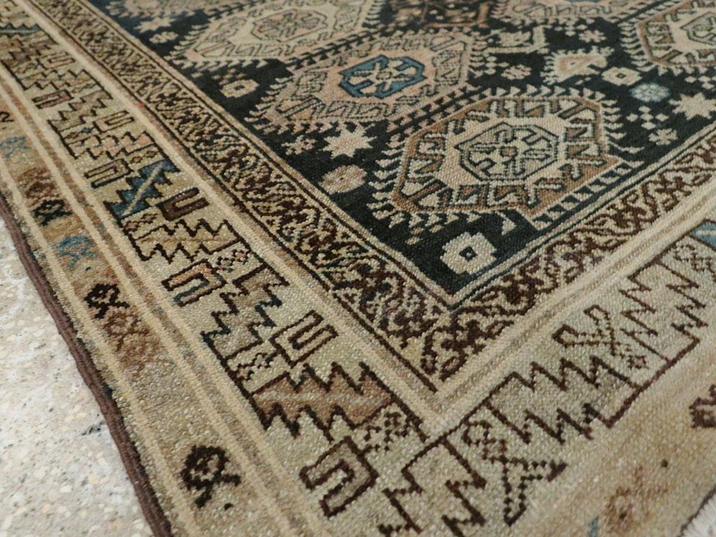 Persischer Malayer-Teppich des frühen 20. Jahrhunderts im Angebot 1