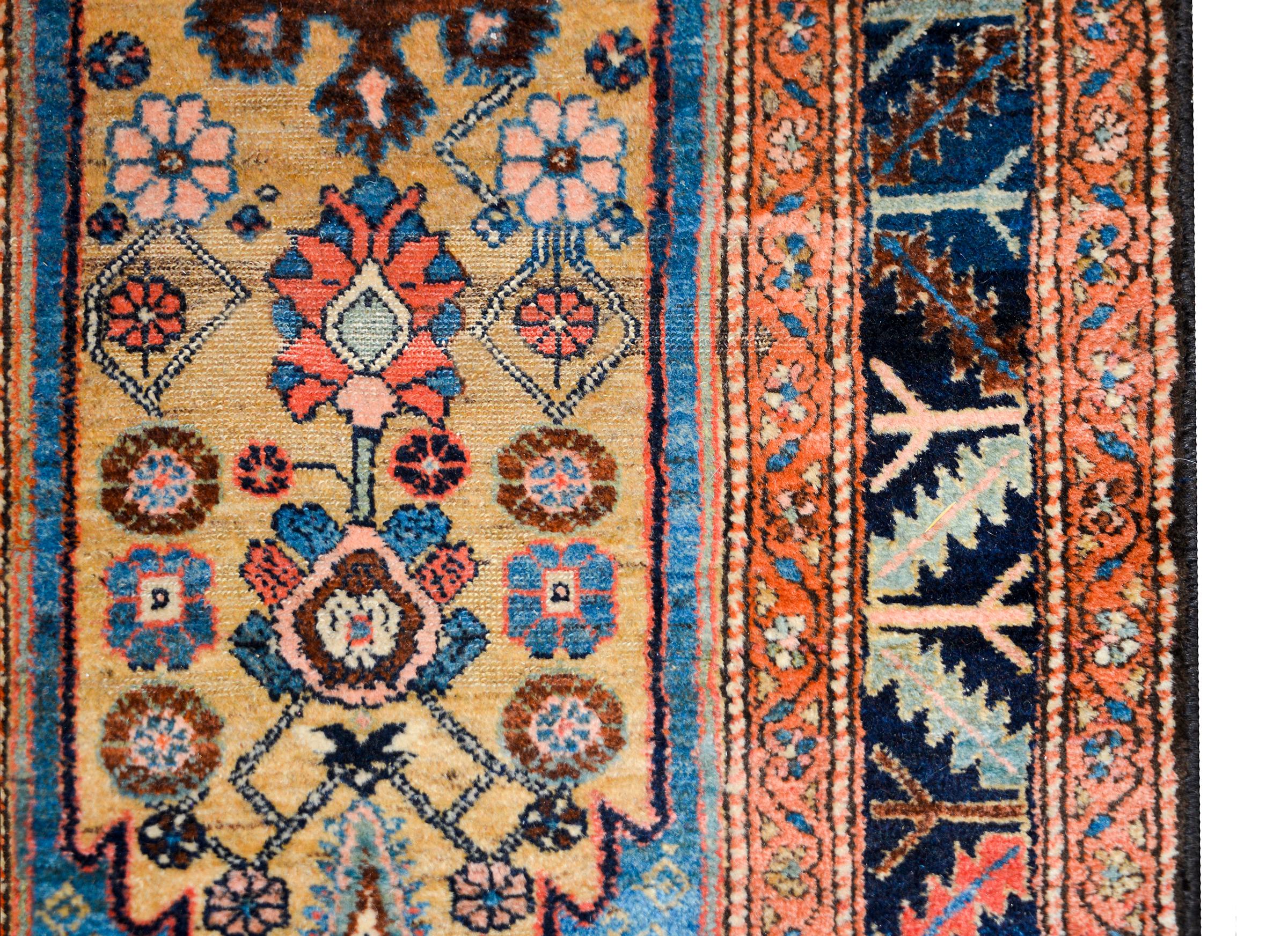 Persischer Malayer-Teppich des frühen 20. Jahrhunderts im Angebot 1