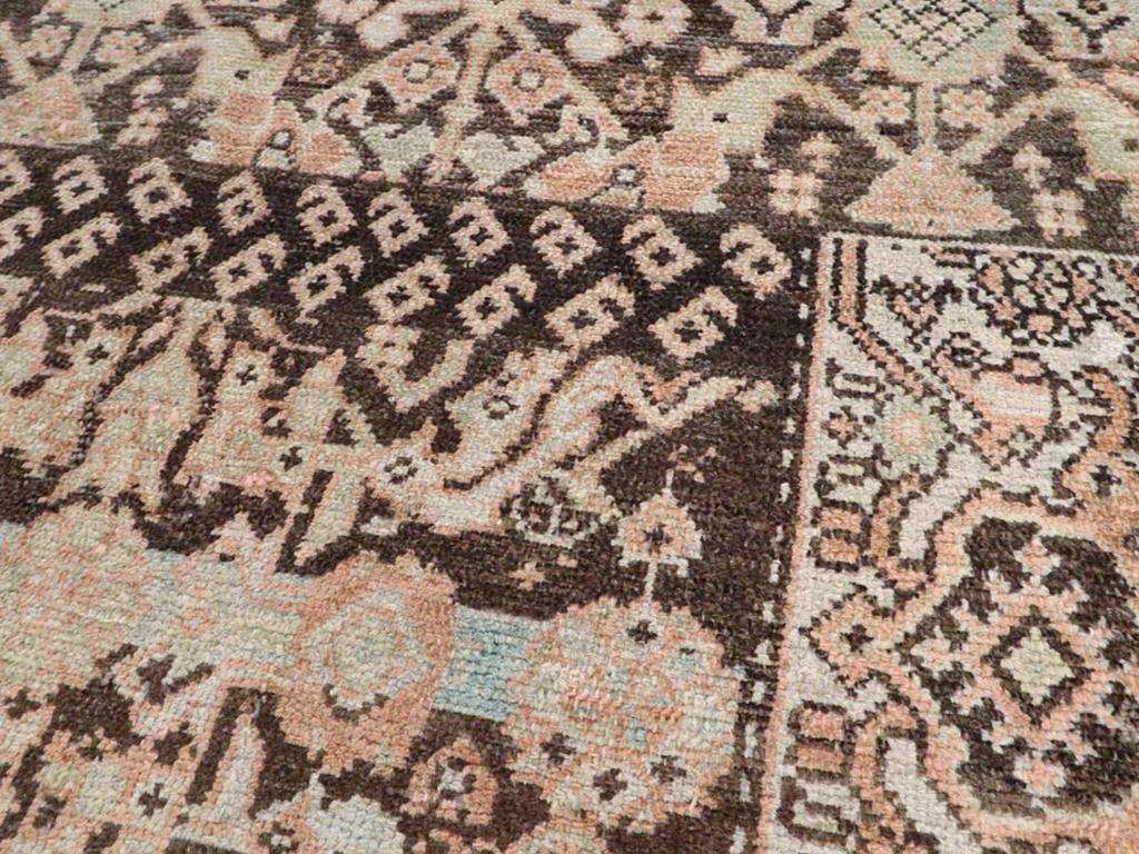Persischer Malayer-Akzentteppich aus dem frühen 20. (Handgeknüpft) im Angebot