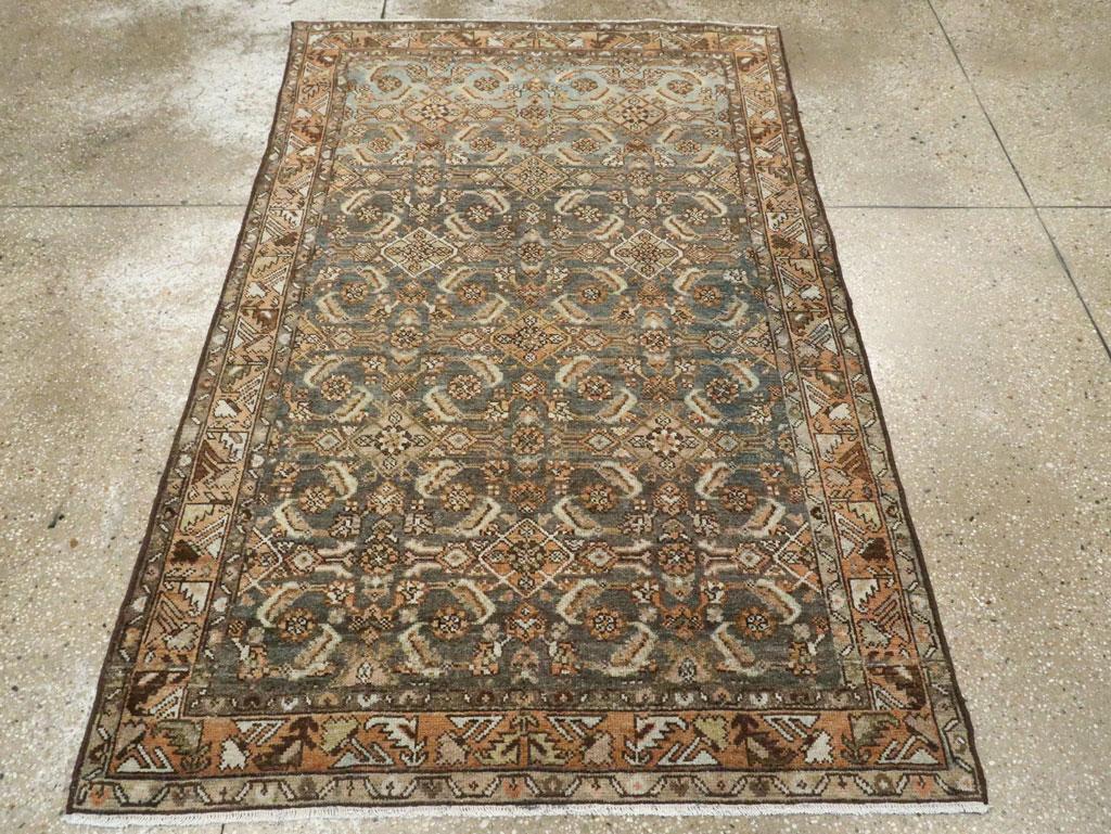 Antigua alfombra persa Malayer hecha a mano a principios del siglo XX.

Medidas: 3' 11