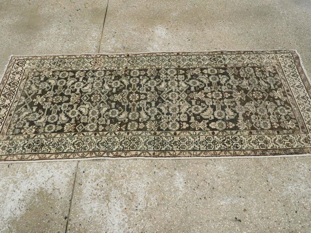 Tapis persan Malayer du début du 20e siècle Excellent état - En vente à New York, NY