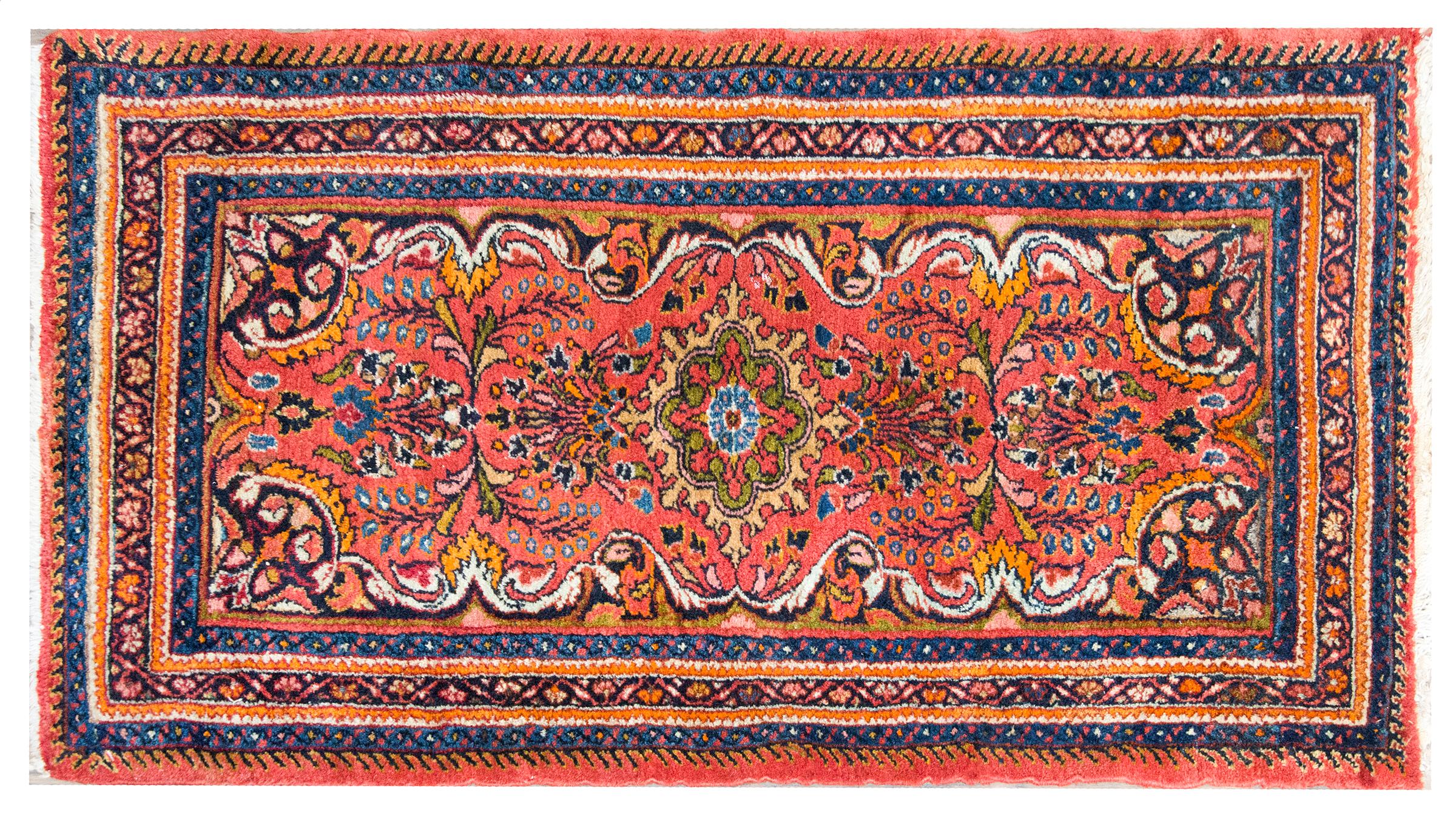 Early 20th Century Persian Mehraban For Sale 3