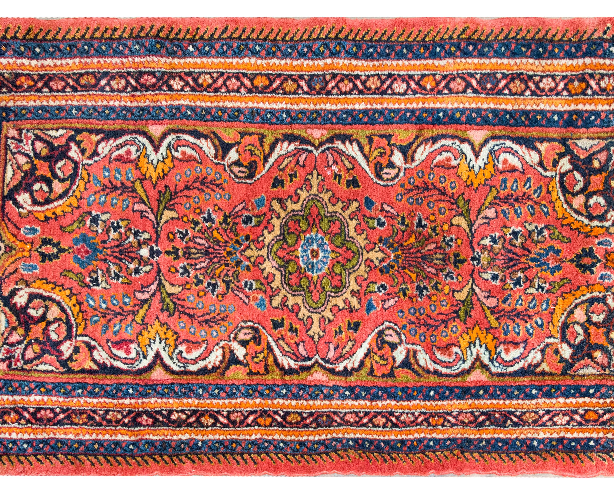 Early 20th Century Persian Mehraban For Sale 5