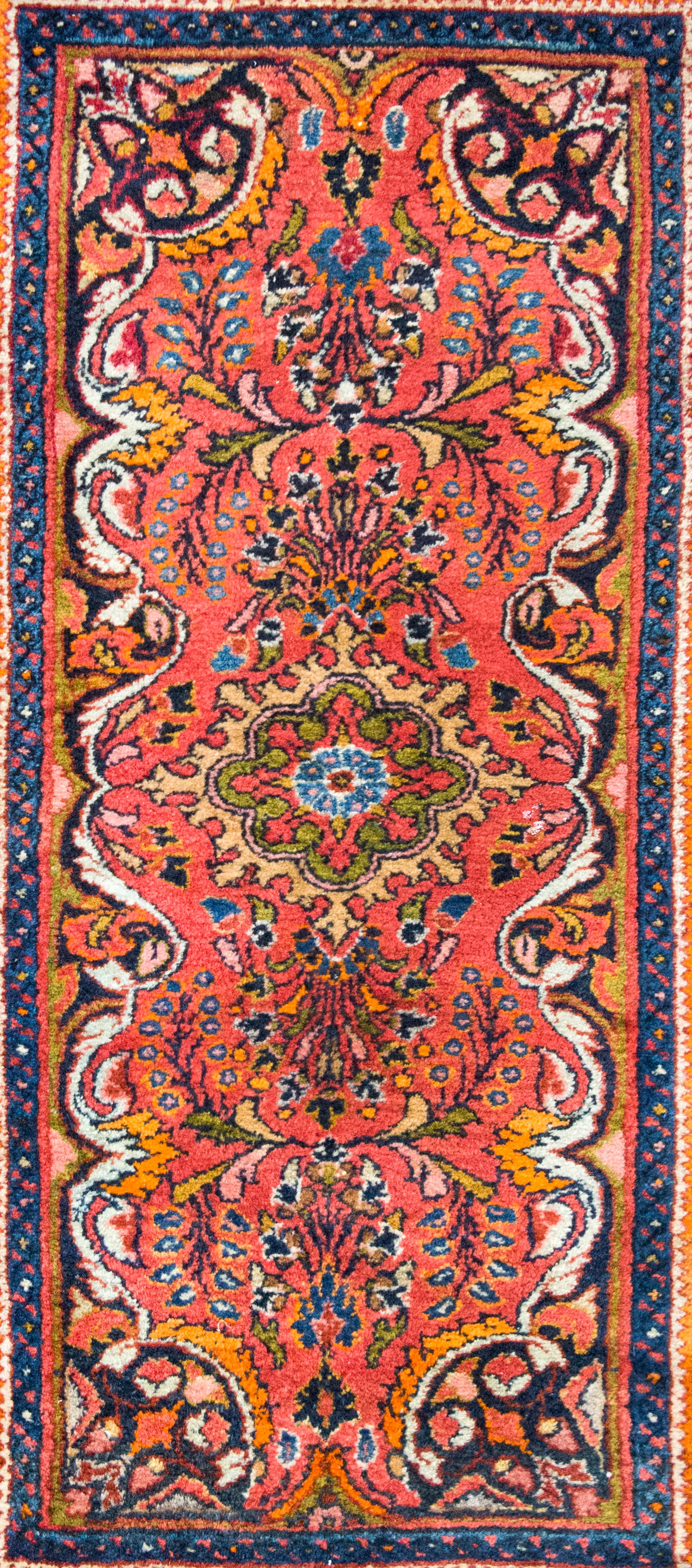 Early 20th Century Persian Mehraban For Sale 7