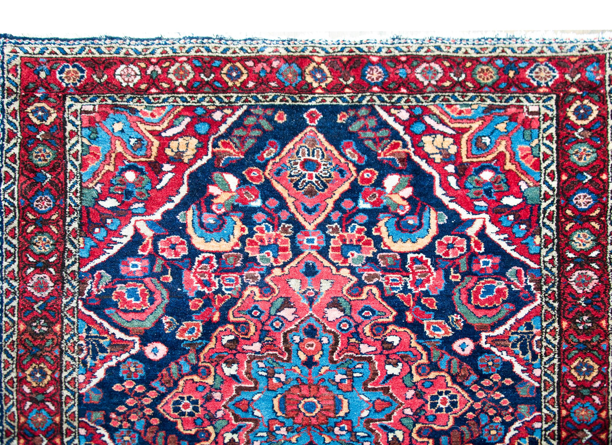 Persischer Mehraban-Teppich des frühen 20. Jahrhunderts im Angebot 4