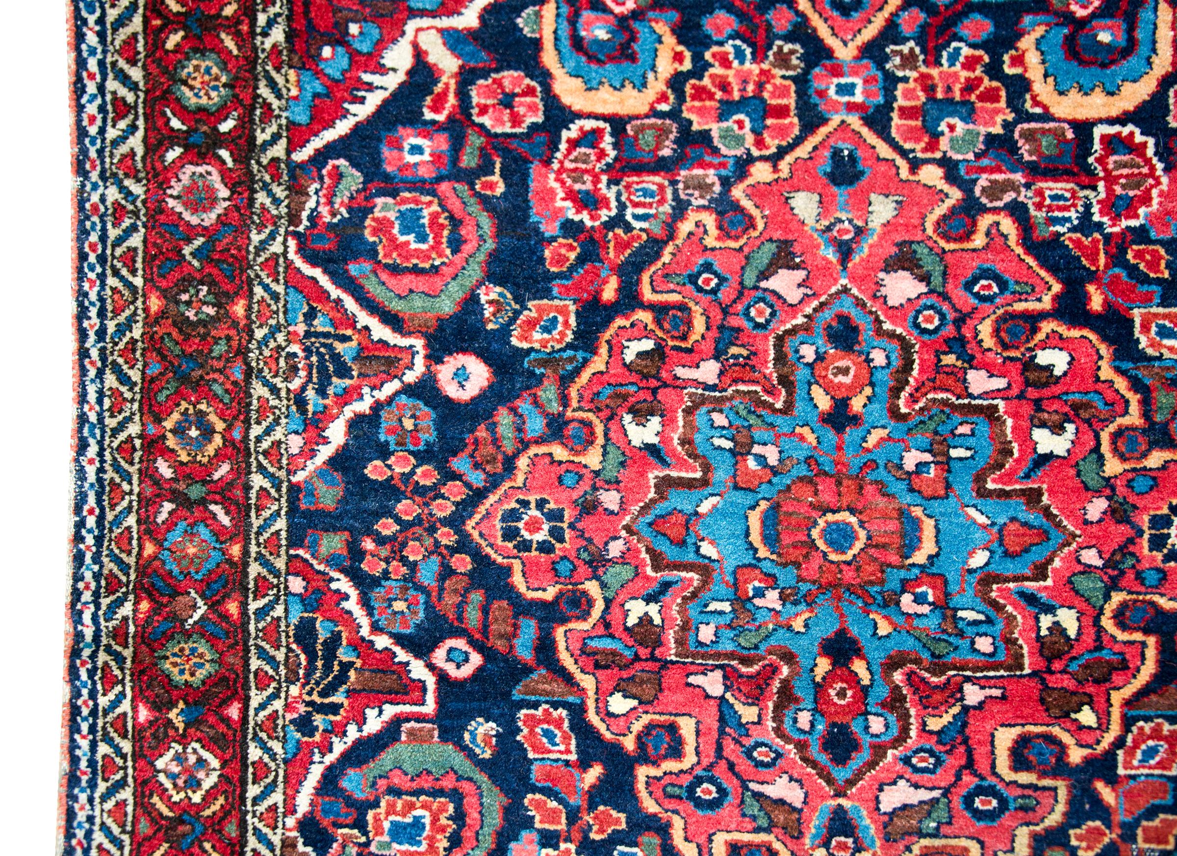 Persischer Mehraban-Teppich des frühen 20. Jahrhunderts (Wolle) im Angebot