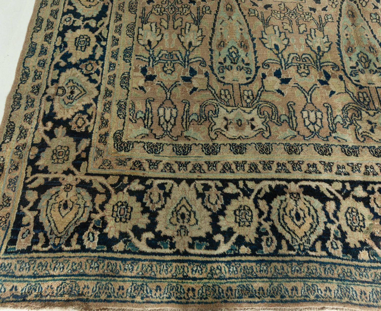 Early 20th Century Persian Meshad Handmade Wool Rug For Sale 2