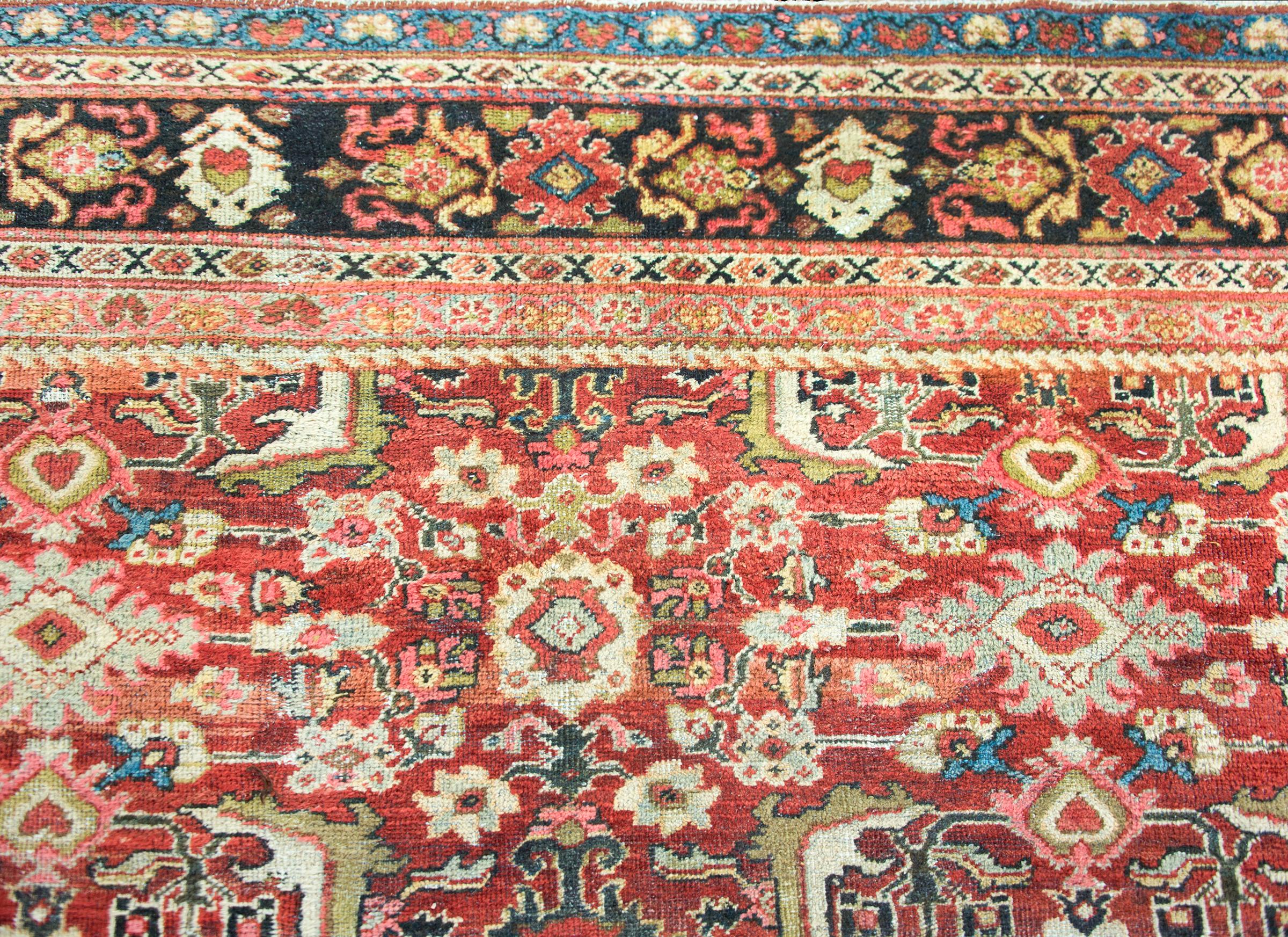 Early 20th Century Persian Meshkabad Rug For Sale 4