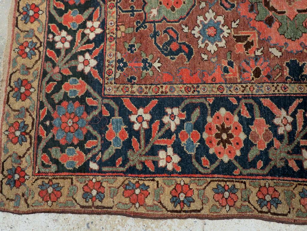 Early 20th Century Persian Northwest Accent Rug en Excelente estado para la venta en New York, NY