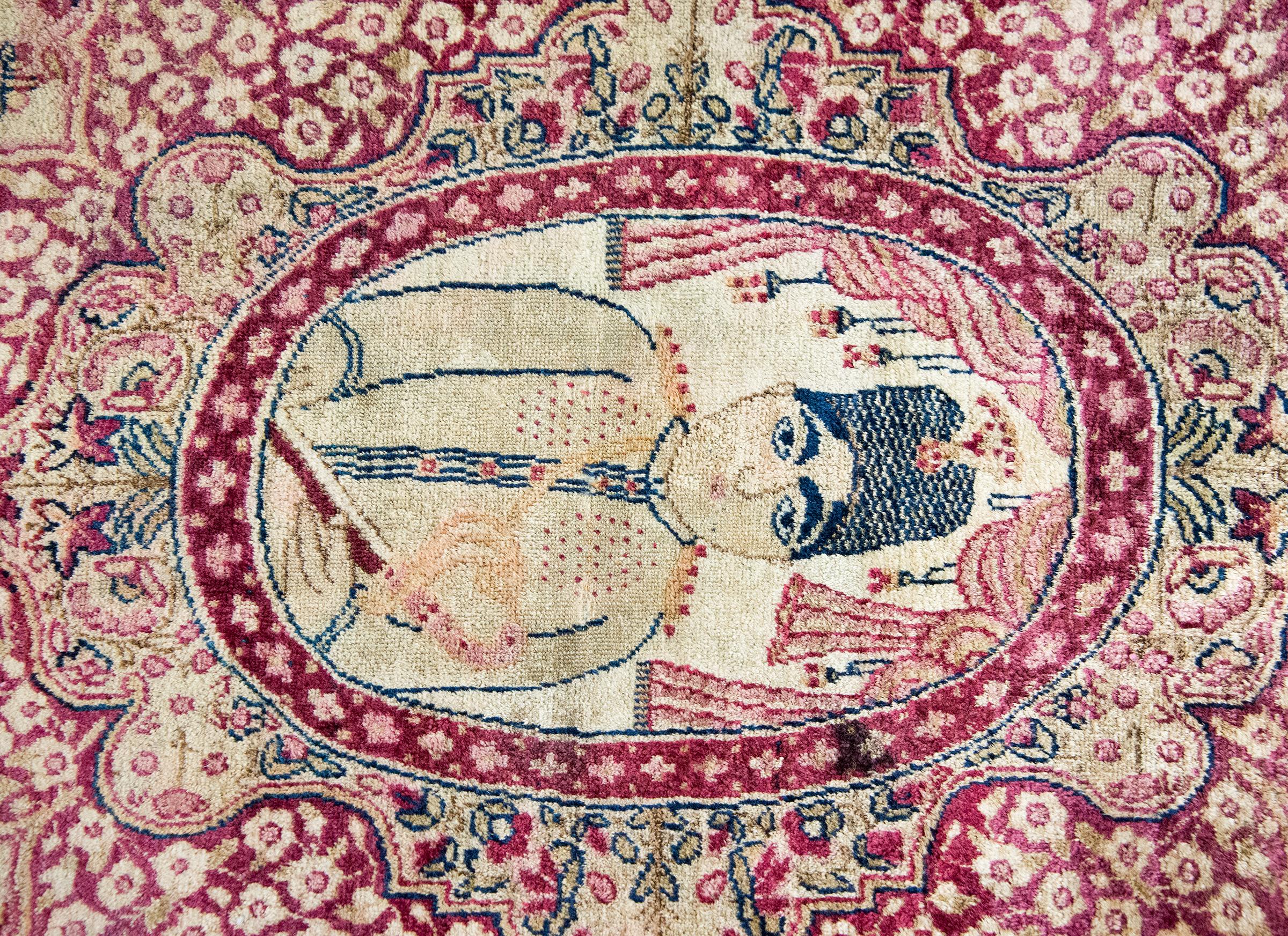 Early 20th Century Persian Pictorial Lavar Kirman Rug For Sale 7