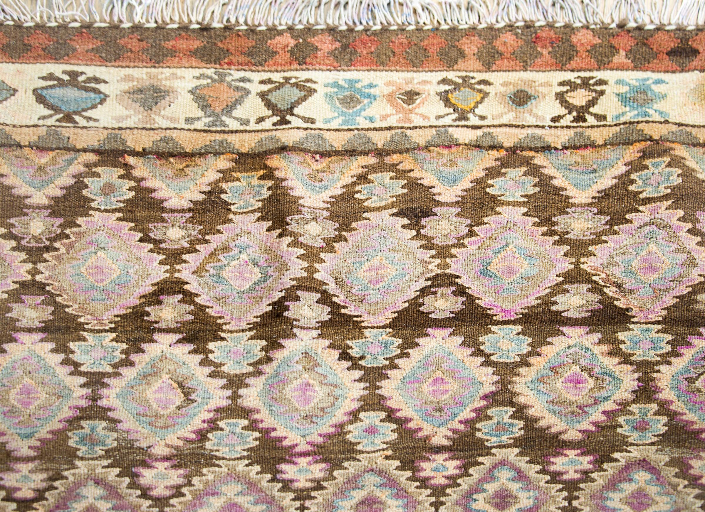 Early 20th Century Persian Qazvin Kilim For Sale 3