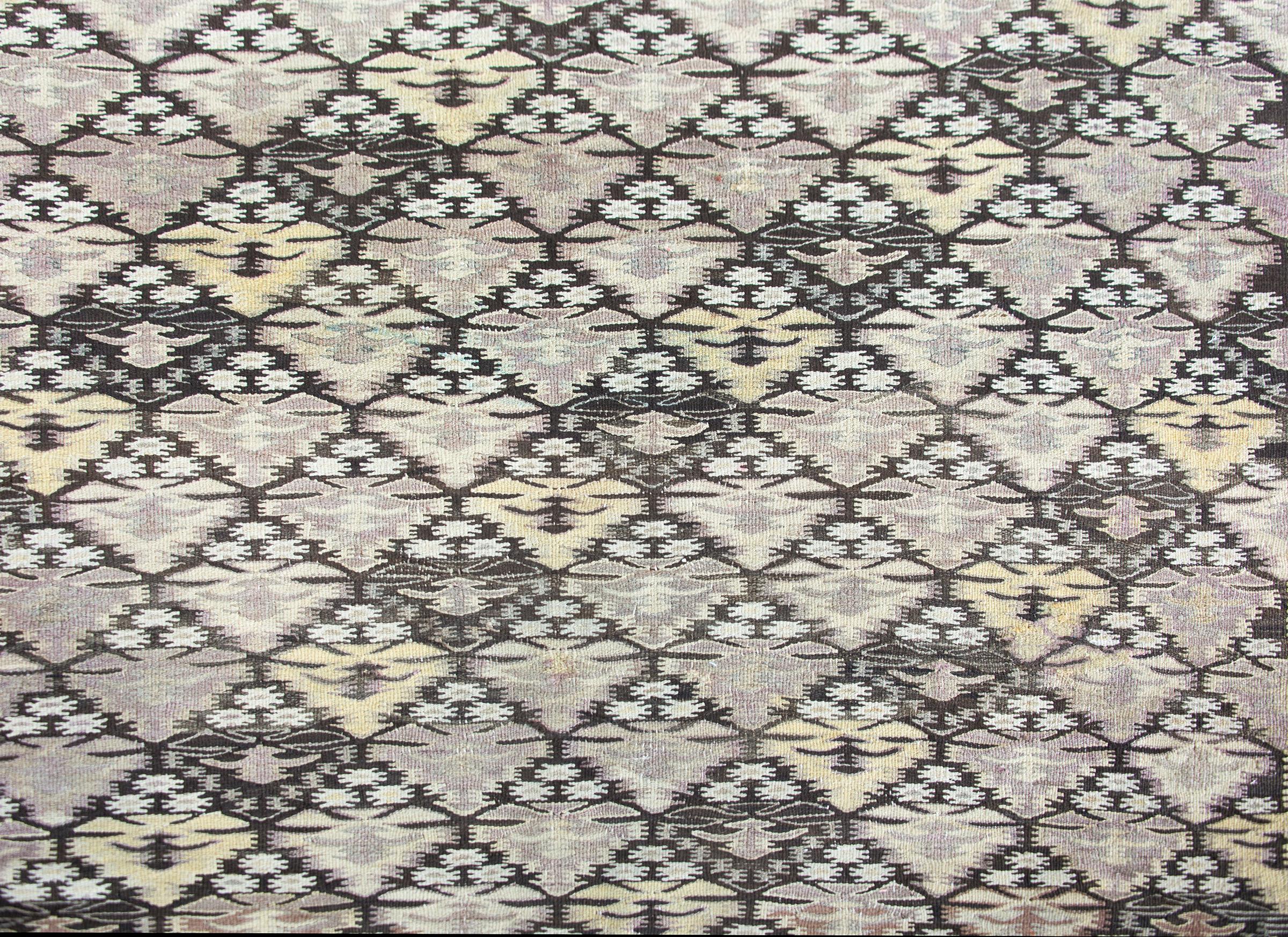 Rug & Kilim persiano dei primi del Novecento in vendita 4