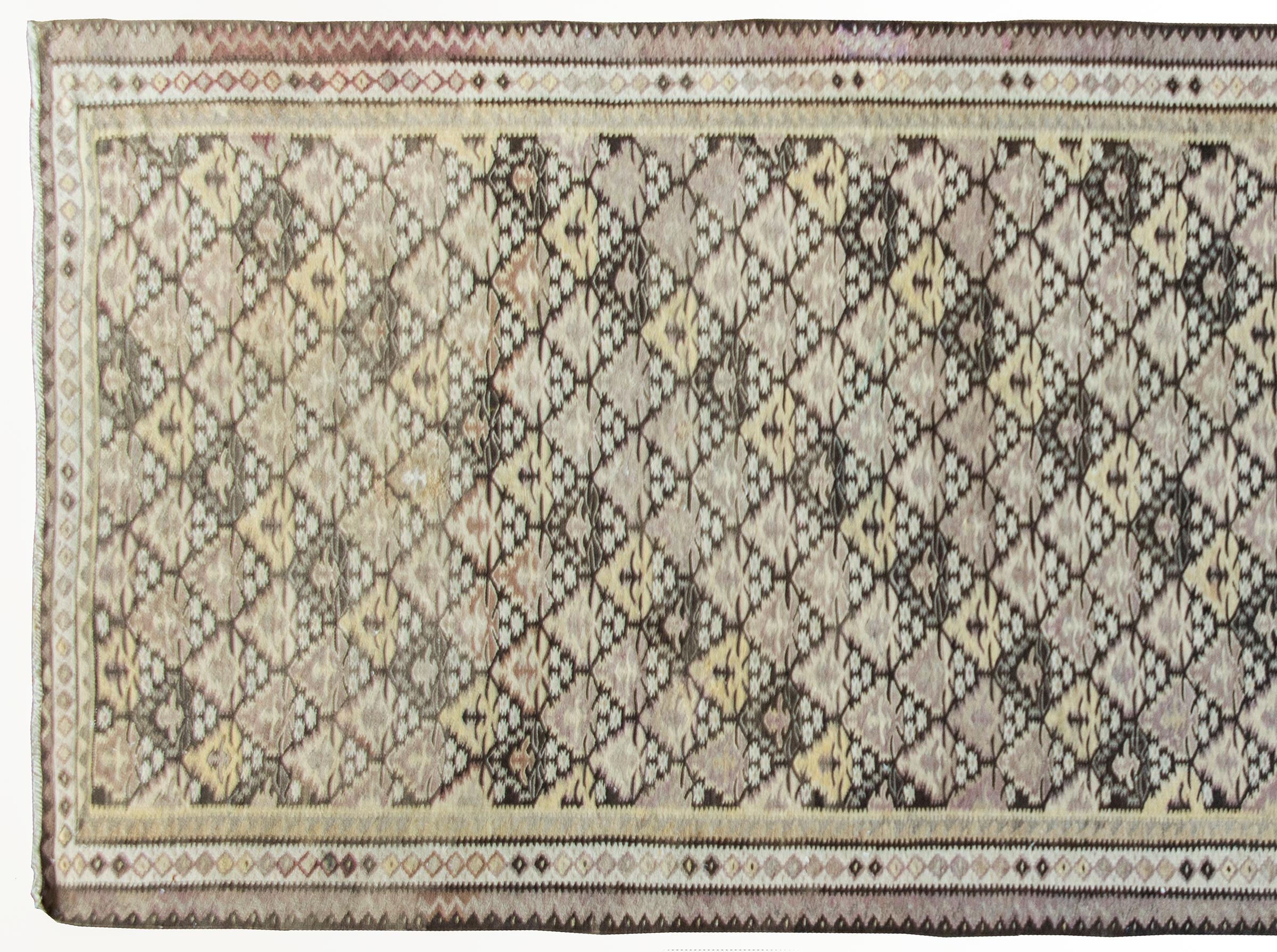 Rug & Kilim persiano dei primi del Novecento in vendita 1