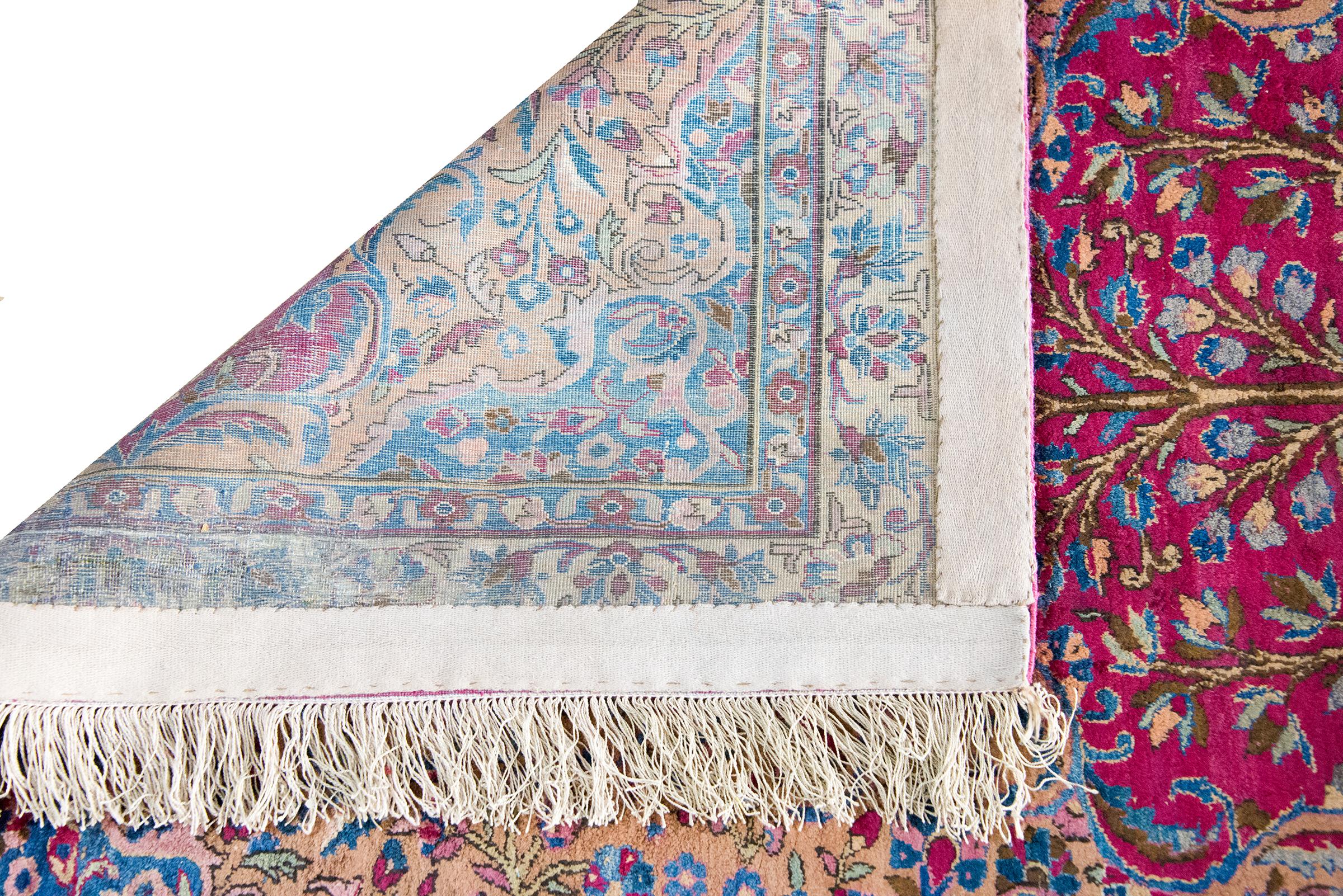 Persischer Qum-Seidengebetsteppich aus dem frühen 20. im Angebot 8