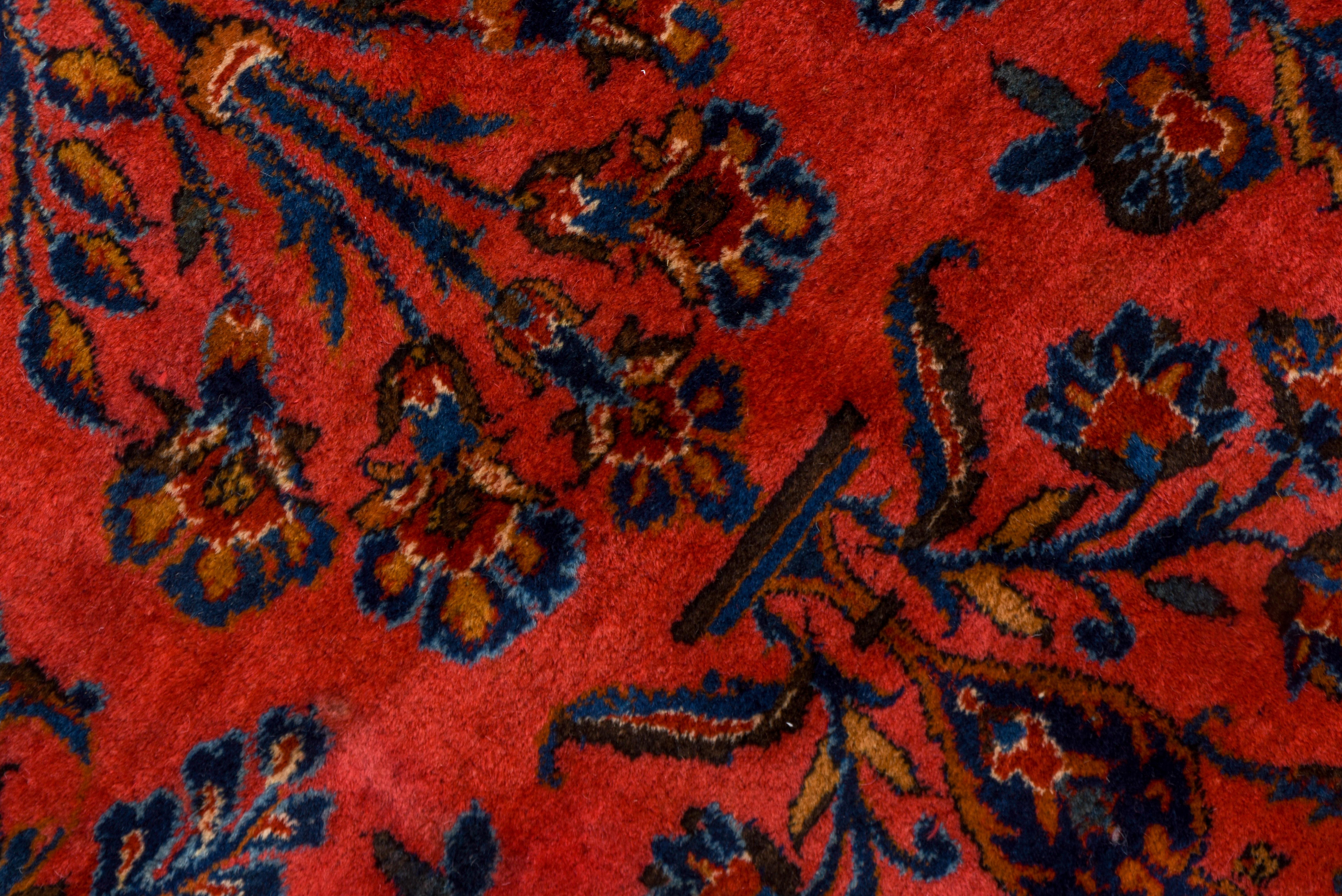 Early 20th Century Persian Red Kashan Mansion Carpet In Excellent Condition For Sale In New York, NY