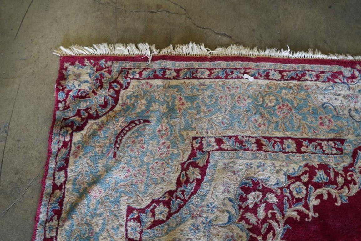 Early 20th Century Persian Rug w/ Traditional Motifs For Sale 1