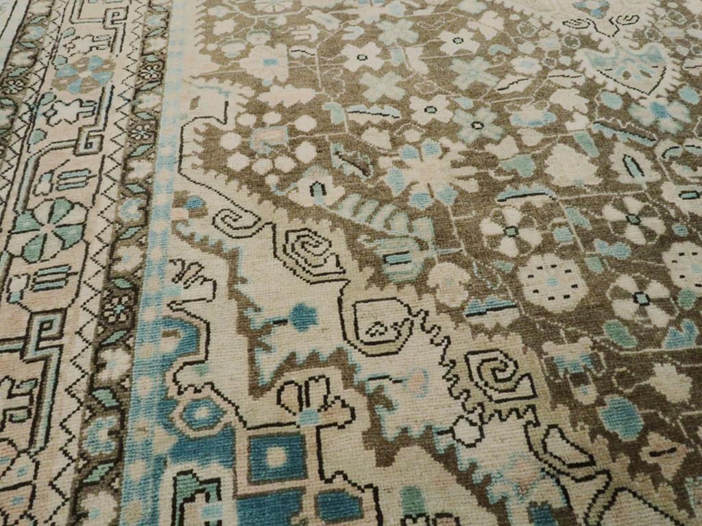 Perse Early 20th Century Persian Sarouk Accent Rug en vente