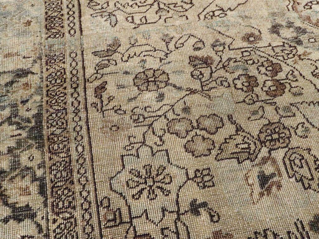Sarouk Farahan Tapis d'appoint persan Sarouk Fereghan du début du 20e siècle en vente