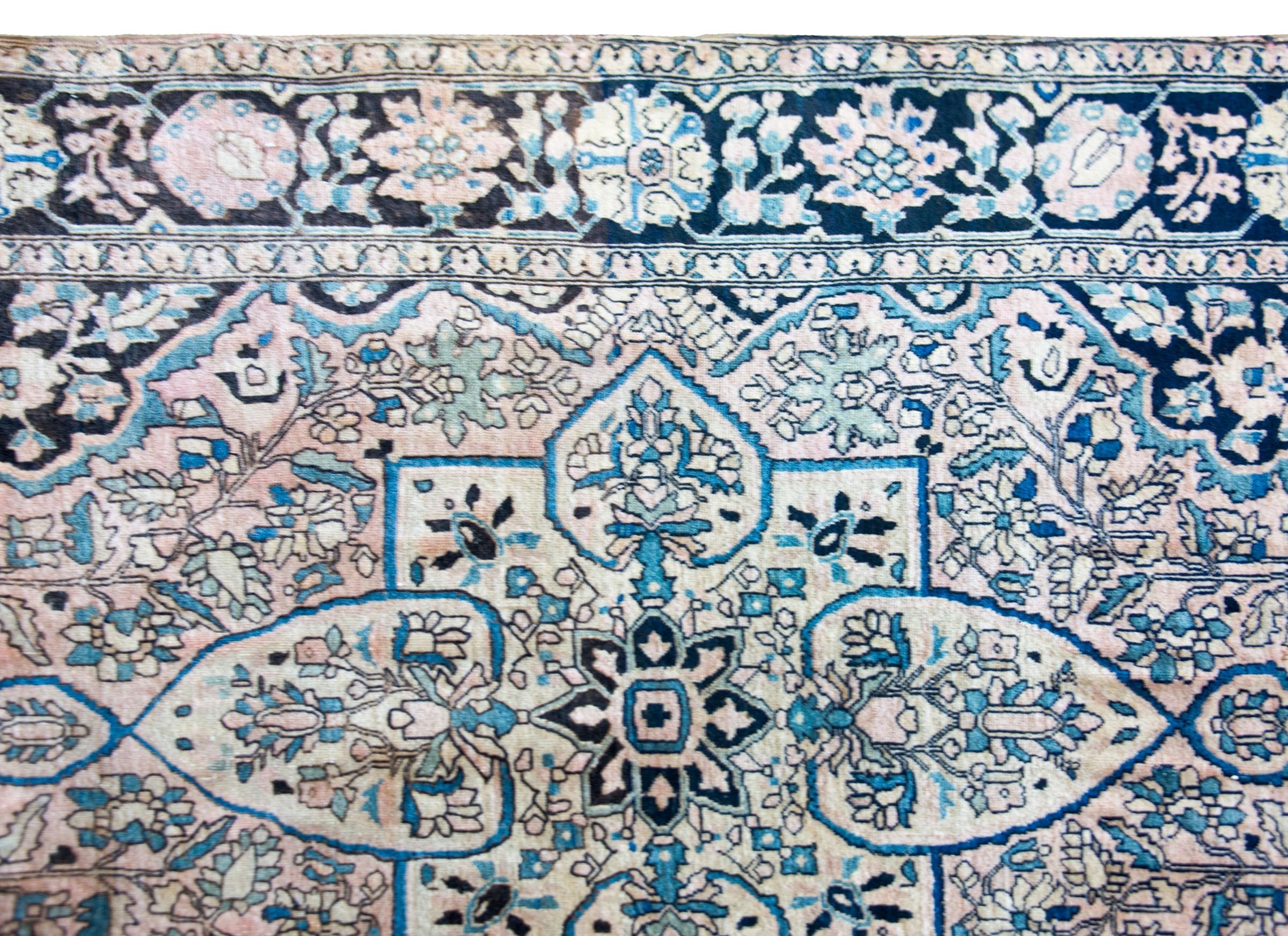 Tappeto persiano Sarouk Farahan dei primi del Novecento in vendita 4