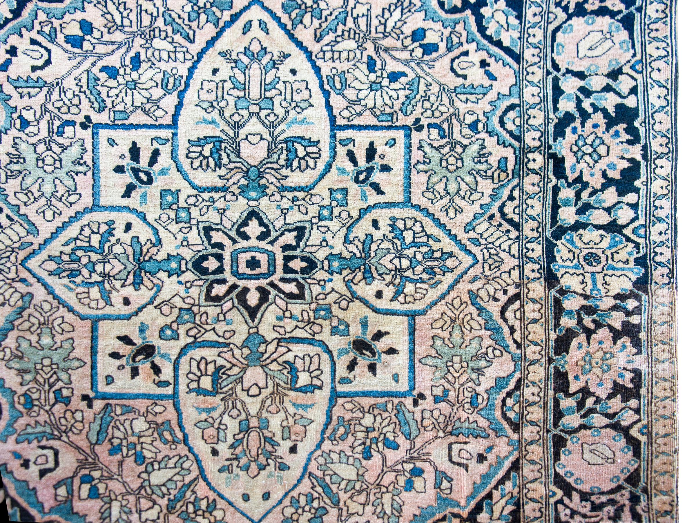 Inizio XX secolo Tappeto persiano Sarouk Farahan dei primi del Novecento in vendita
