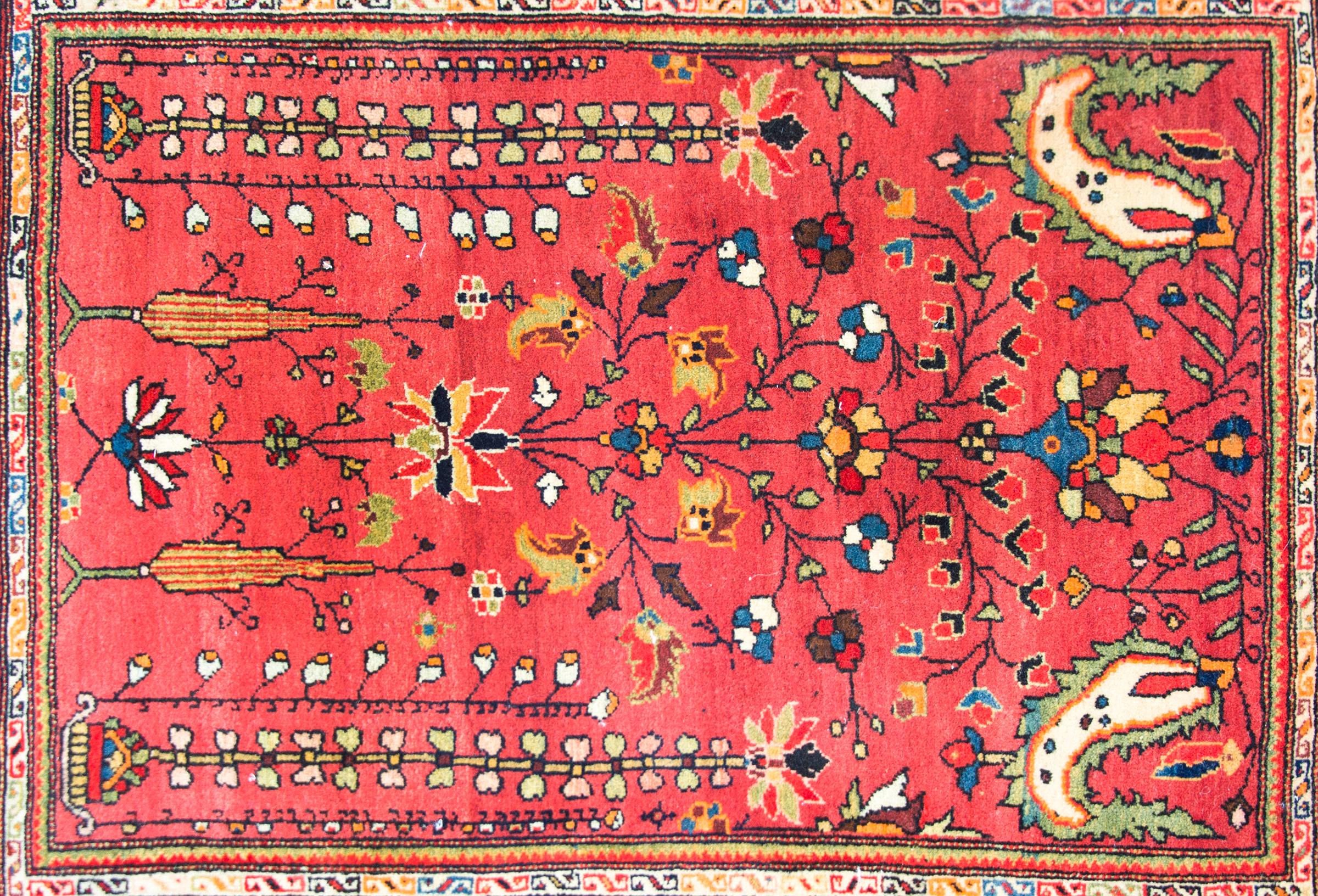 Persischer Sarouk Farahan-Teppich des frühen 20. Jahrhunderts (Wolle) im Angebot