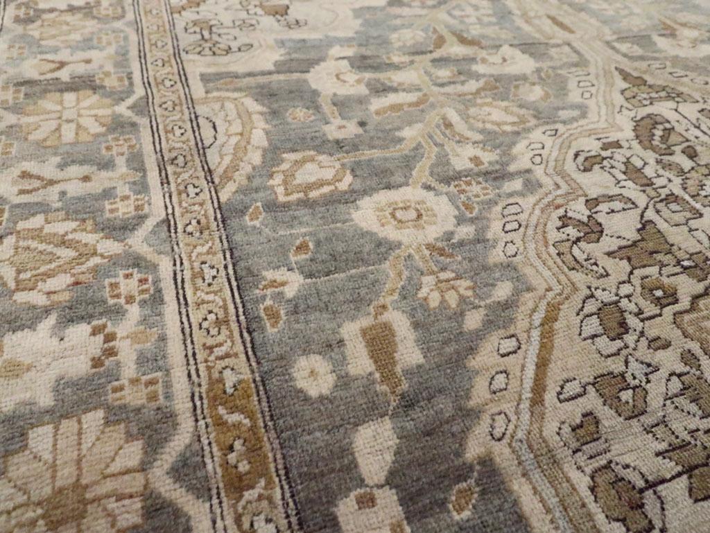 Perse Early 20th Century Persian Sarouk Fereghan Accent Rug en vente
