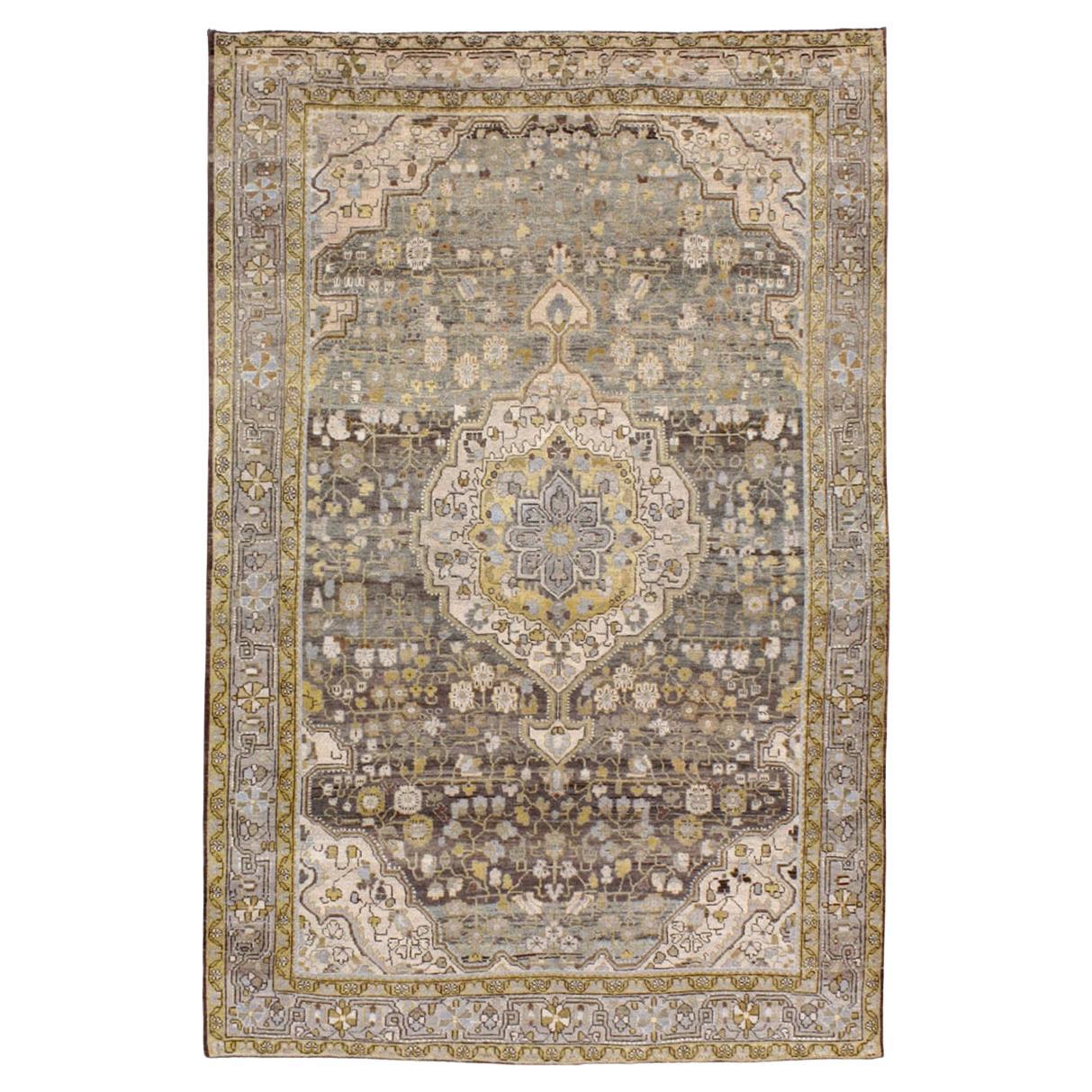 Early 20th Century Persian Sarouk Fereghan Accent Rug
