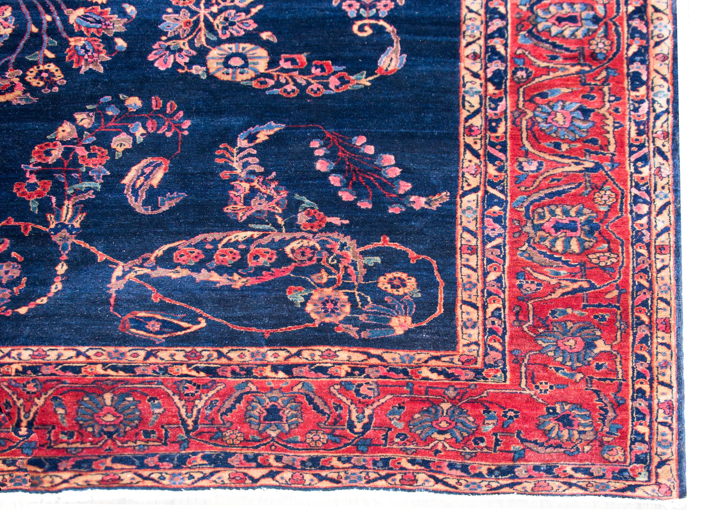 Early 20th Century Persian Sarouk Mohajeran Rug For Sale 7