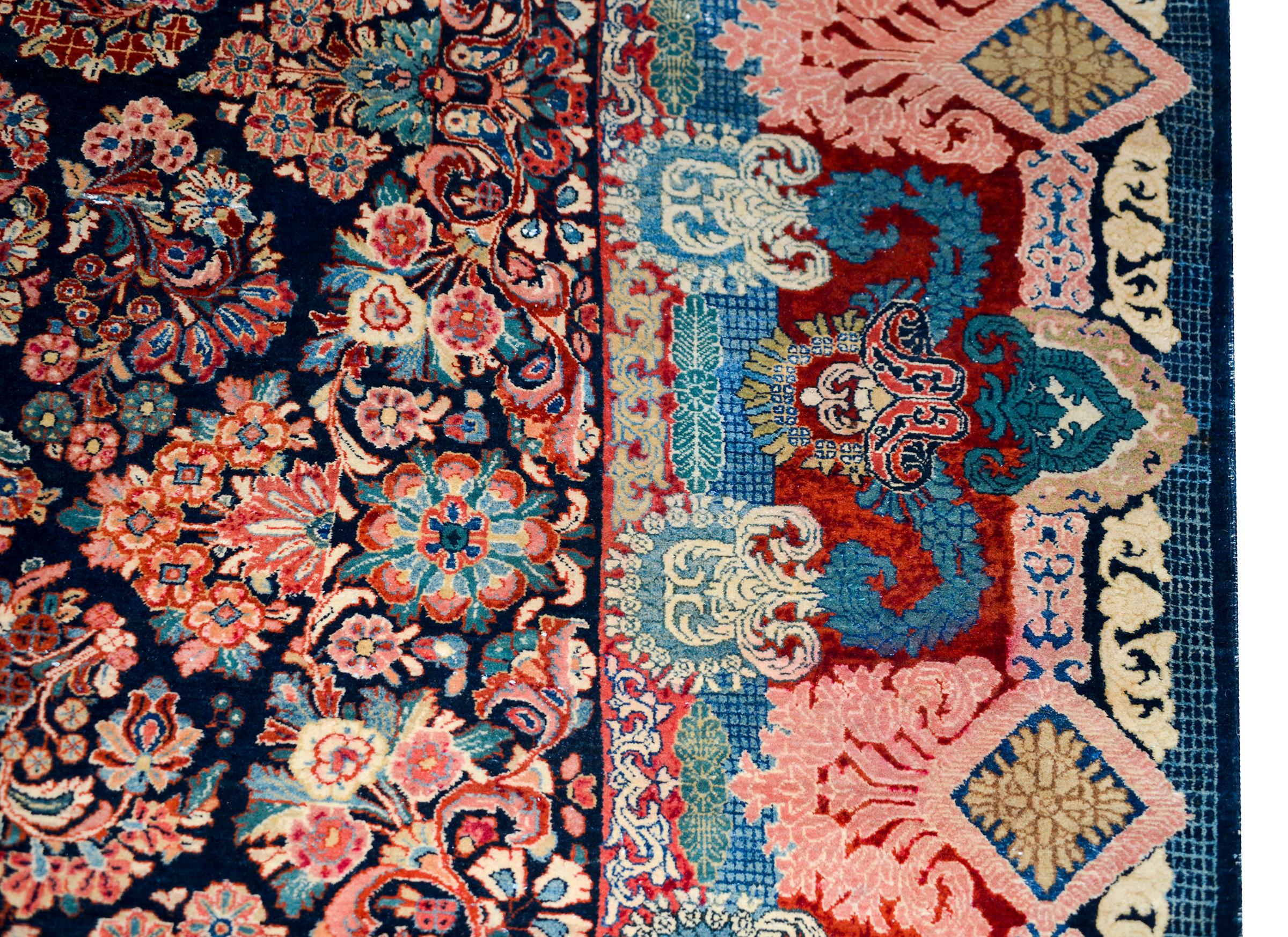 Sarouk Farahan Early 20th Century Persian Sarouk Rug For Sale