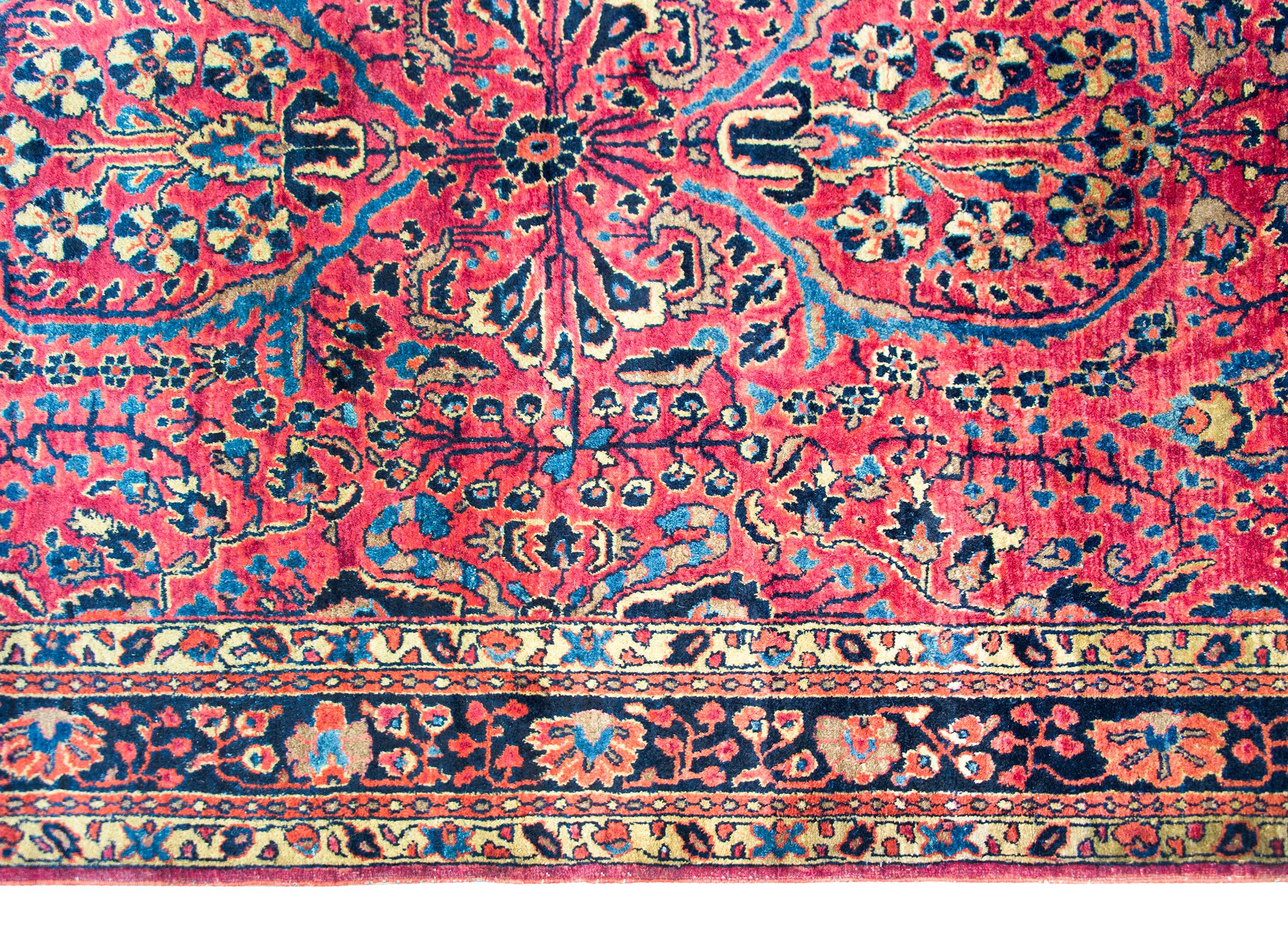 Persiano Tappeto Sarouk persiano dei primi del Novecento in vendita