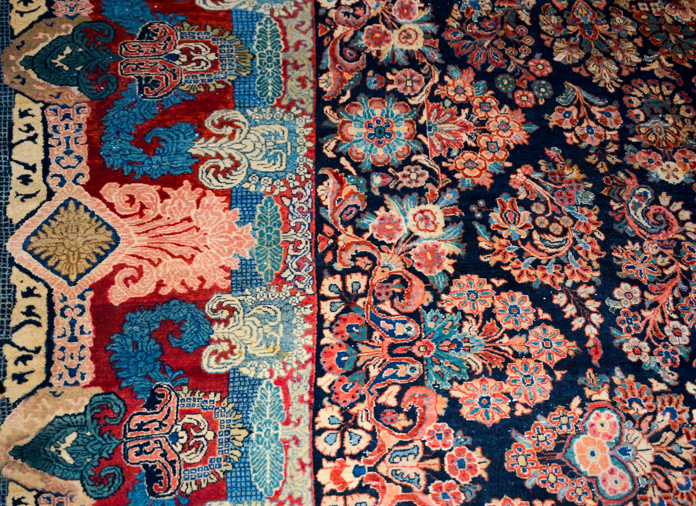 Hand-Knotted Early 20th Century Persian Sarouk Rug For Sale