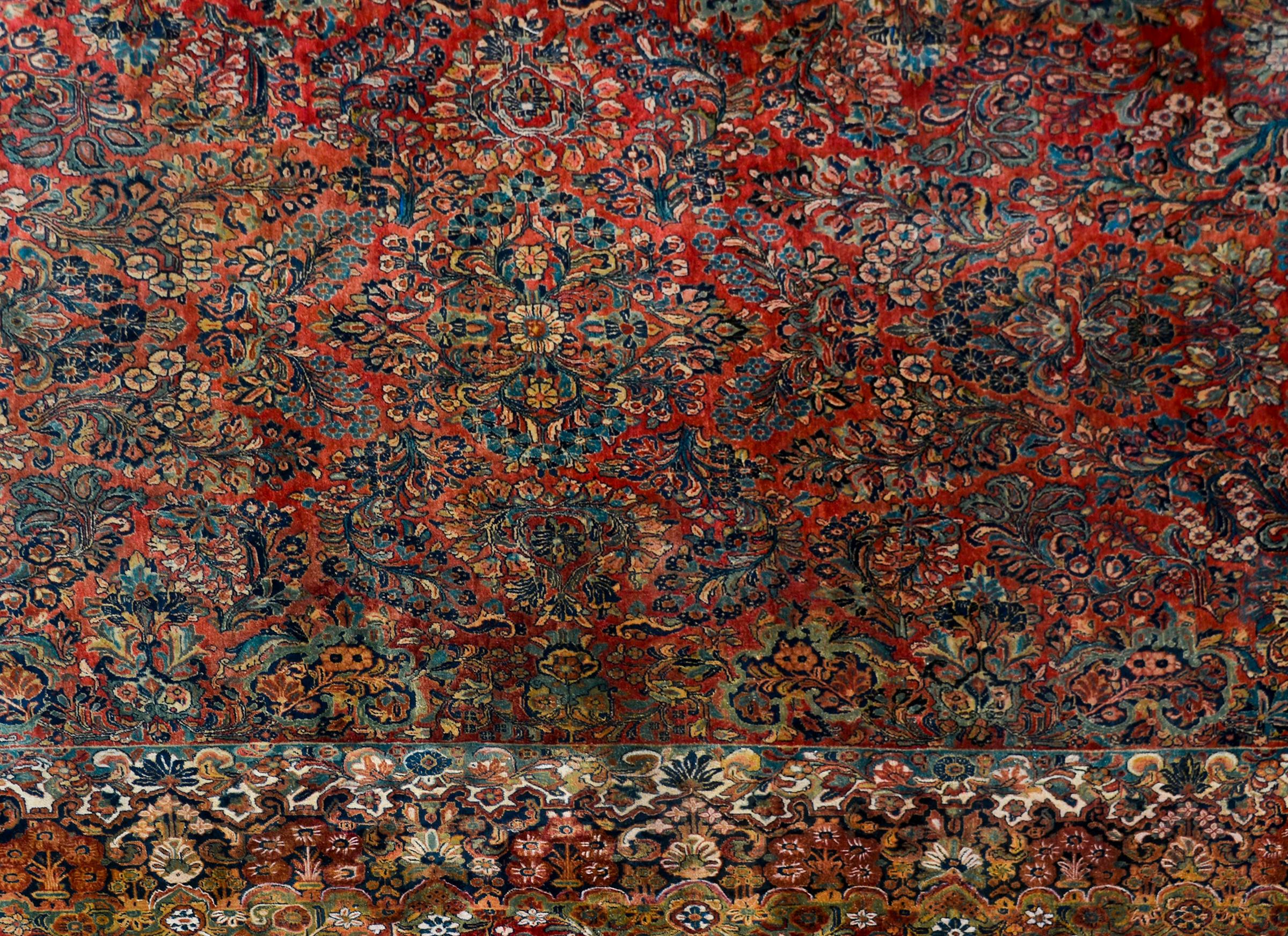 Persischer Sarouk-Teppich des frühen 20. Jahrhunderts im Zustand „Gut“ im Angebot in Chicago, IL