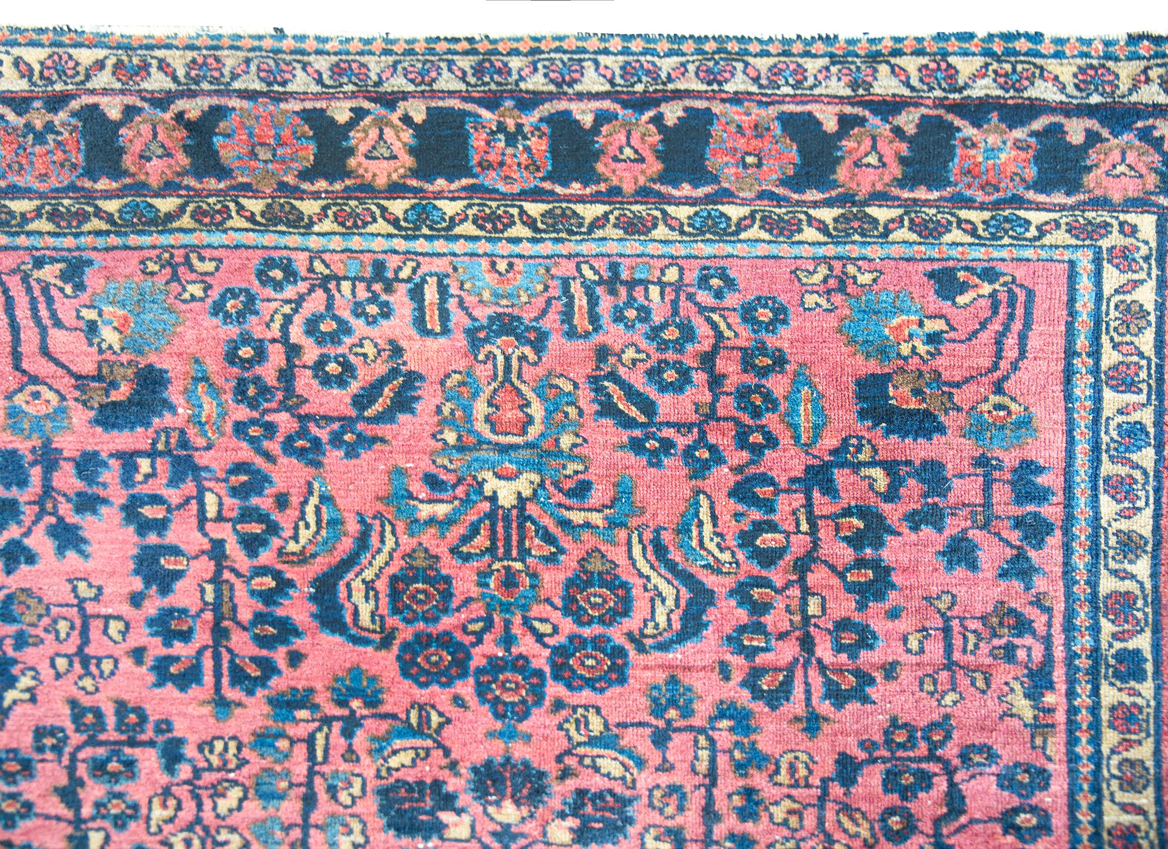 Wool Early 20th Century Persian Sarouk Rug For Sale