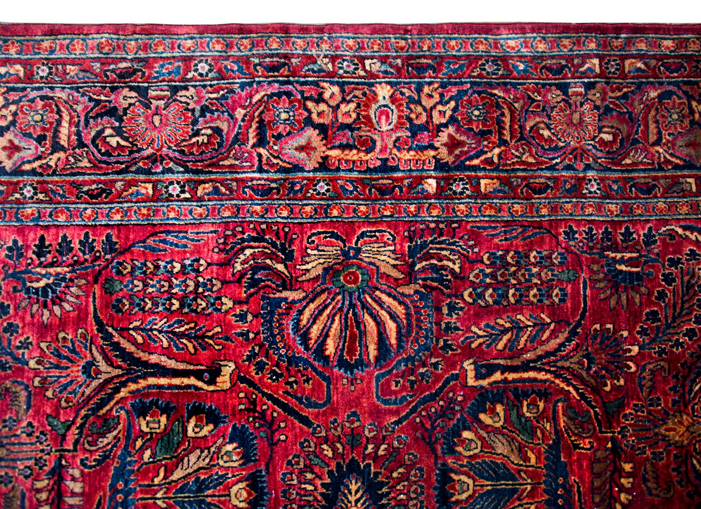 Mid-20th Century Early 20th Century Persian Sarouk Rug