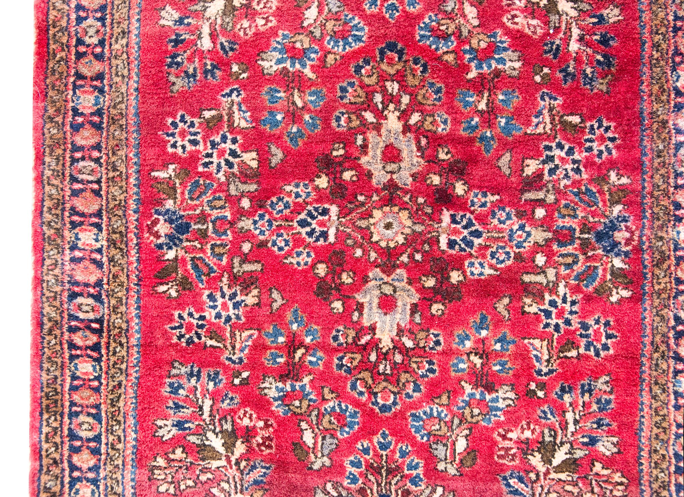 Tappeto Sarouk persiano dei primi del Novecento In condizioni buone in vendita a Chicago, IL