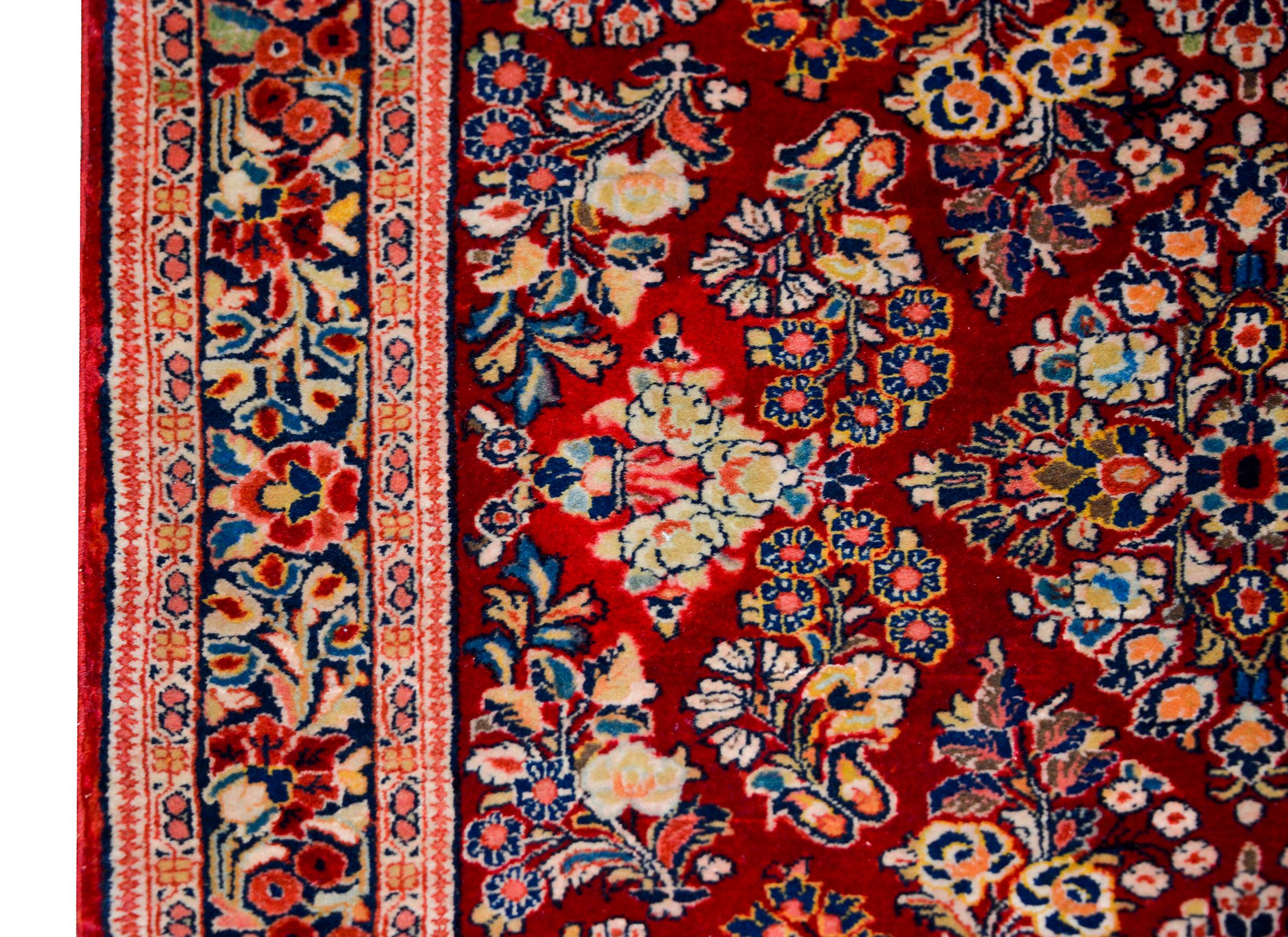 Wool Early 20th Century Persian Sarouk Rug