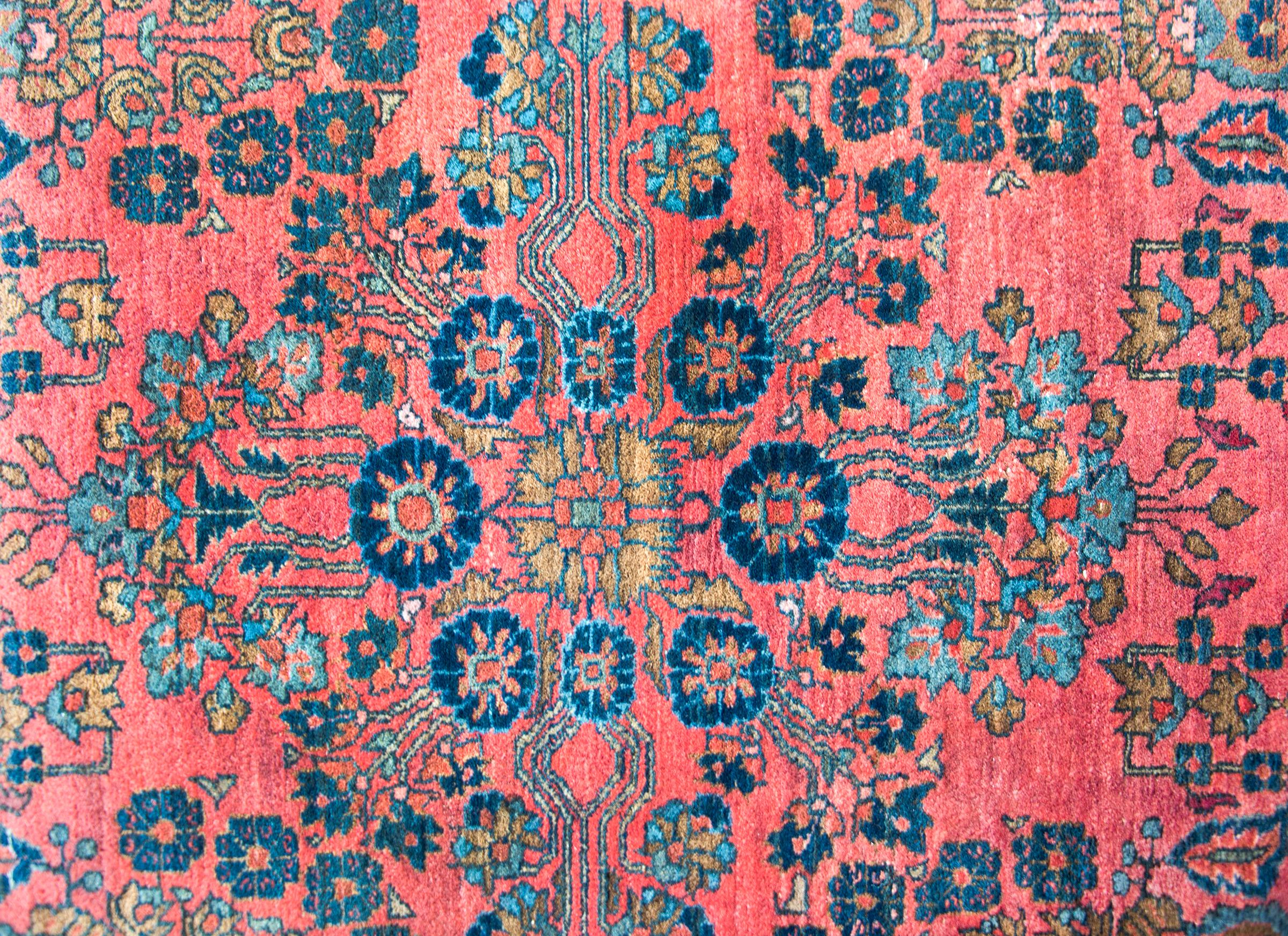 Persischer Sarouk-Teppich des frühen 20. Jahrhunderts im Angebot 1