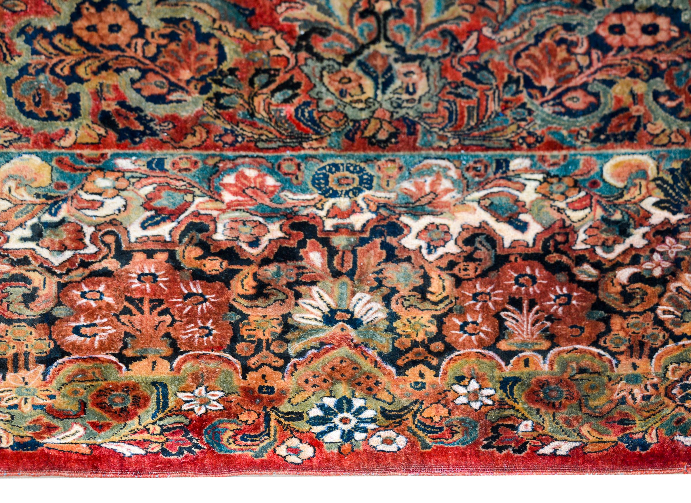 Persischer Sarouk-Teppich des frühen 20. Jahrhunderts im Angebot 2