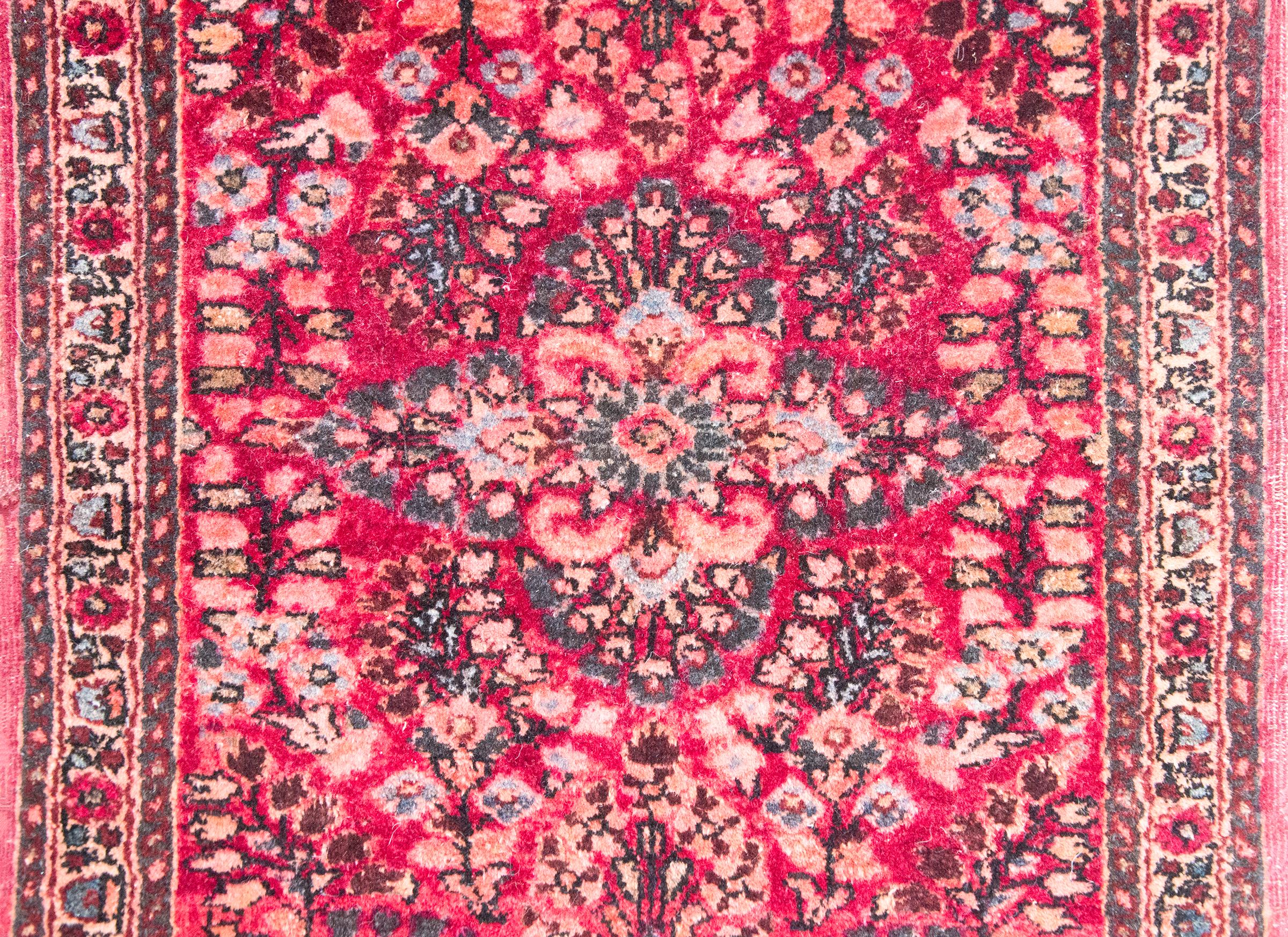 Alfombra persa sarouk de principios del siglo XX en venta 2