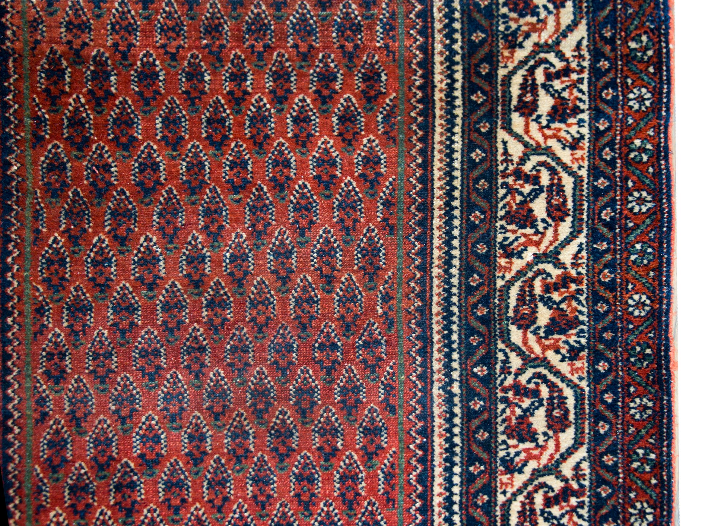 Early 20th Century Persian Seraband Rug For Sale 2