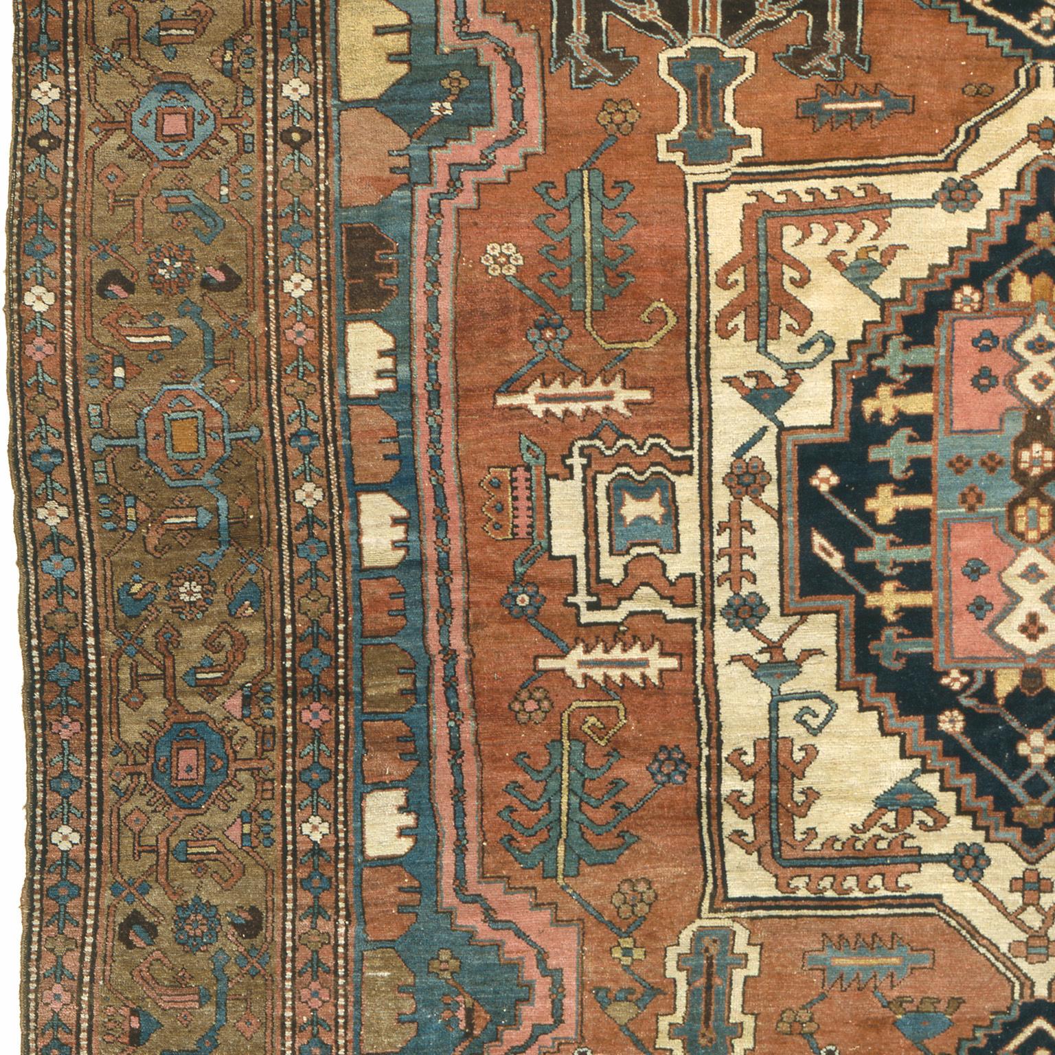 Wool Early 20th Century Persian Serapi Rug For Sale