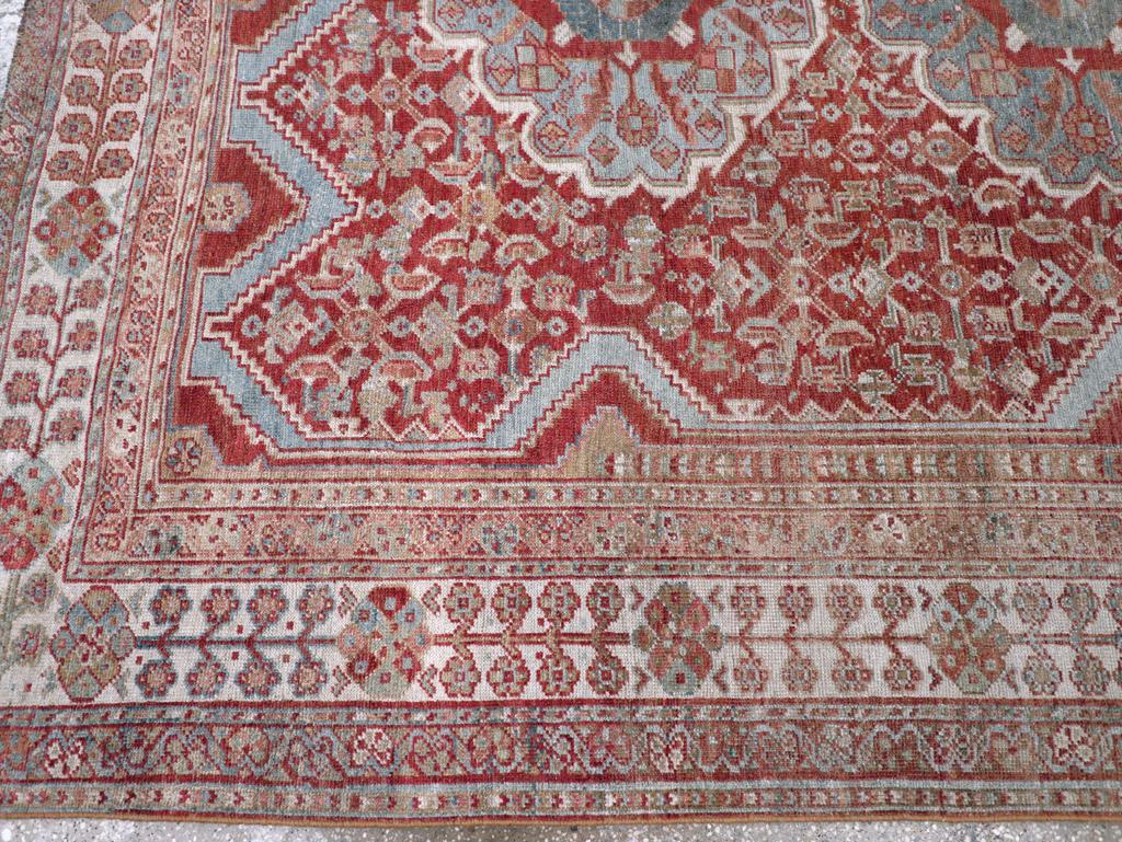 Early 20th Century Persian Shiraz Accent Carpet In Excellent Condition For Sale In New York, NY